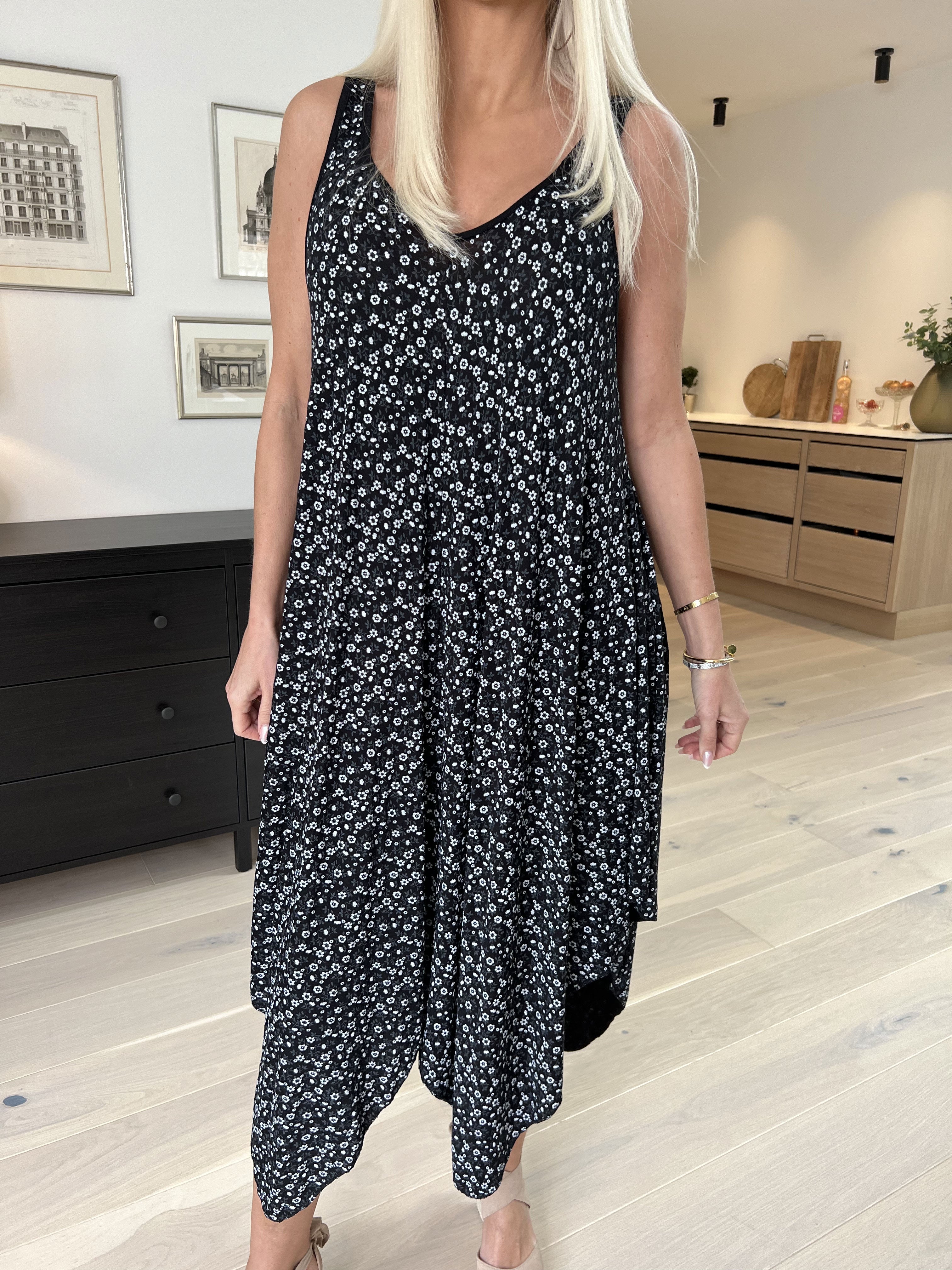 Veronica Small Flower - Sommarklänning med blommigt tryck och breda axelband