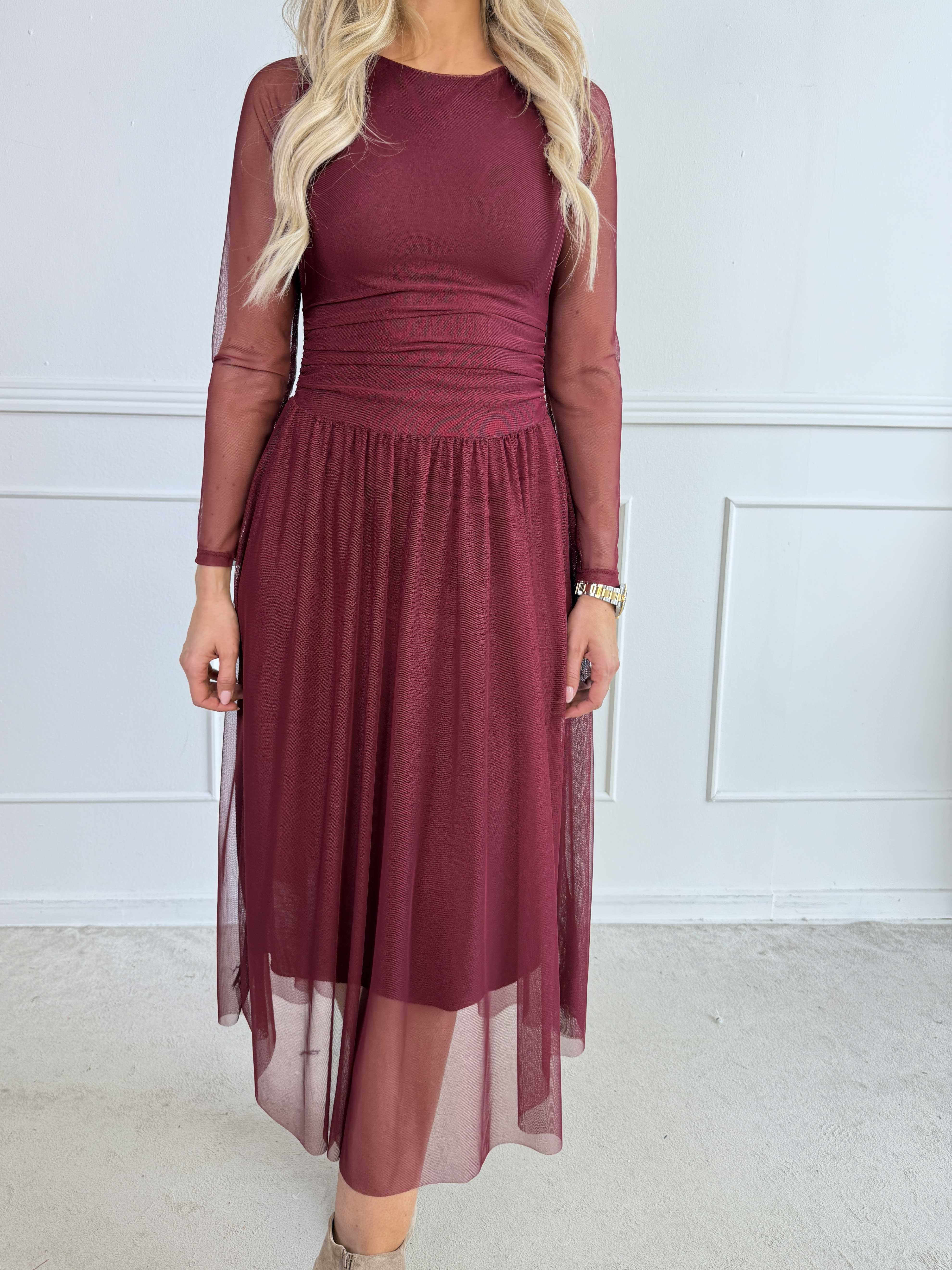 Viola - Elegant og feminin kjole i stretchy mesh med transparente ærmer