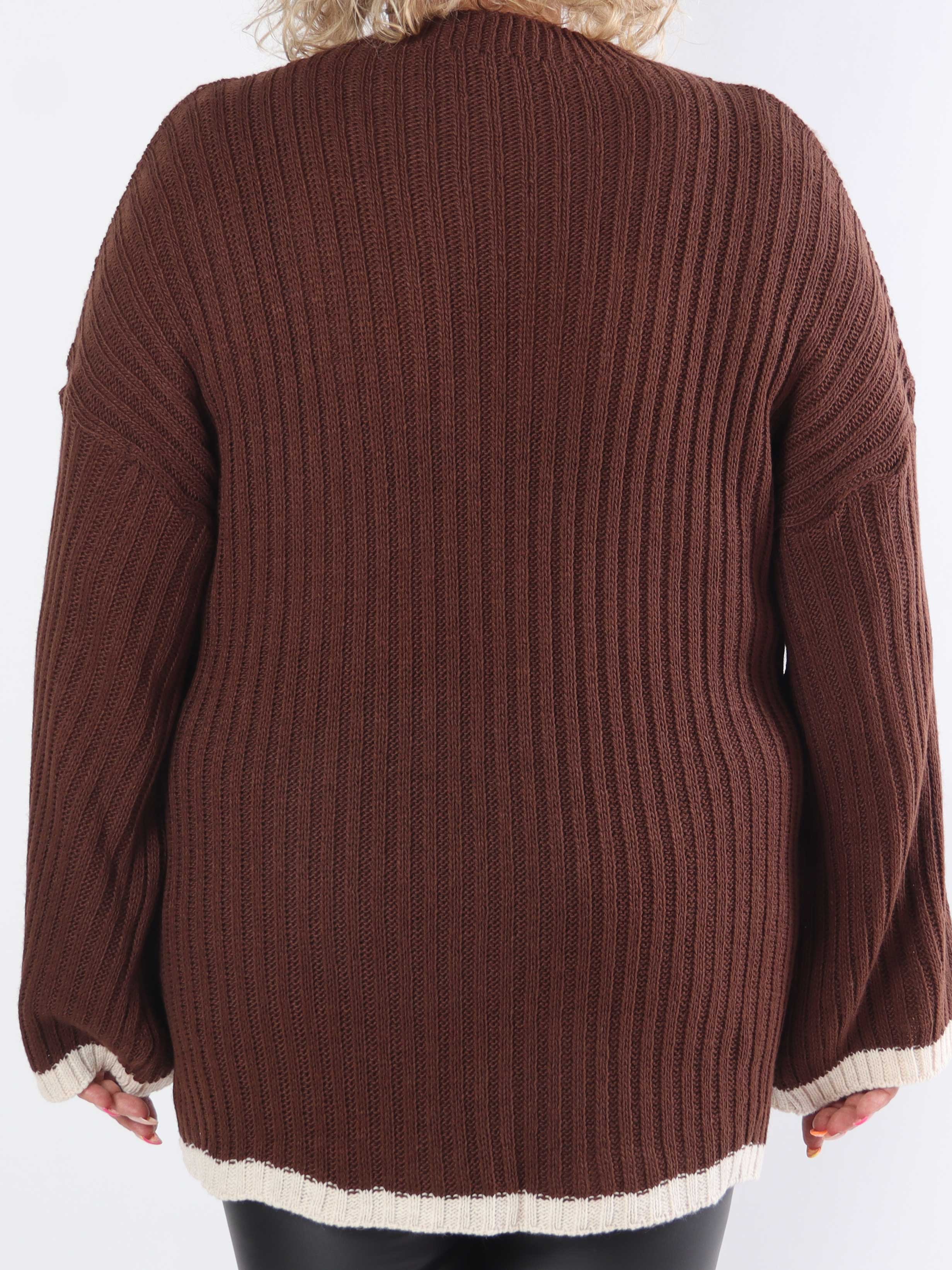 Violet - Stickad blus i plus size med färgad kant