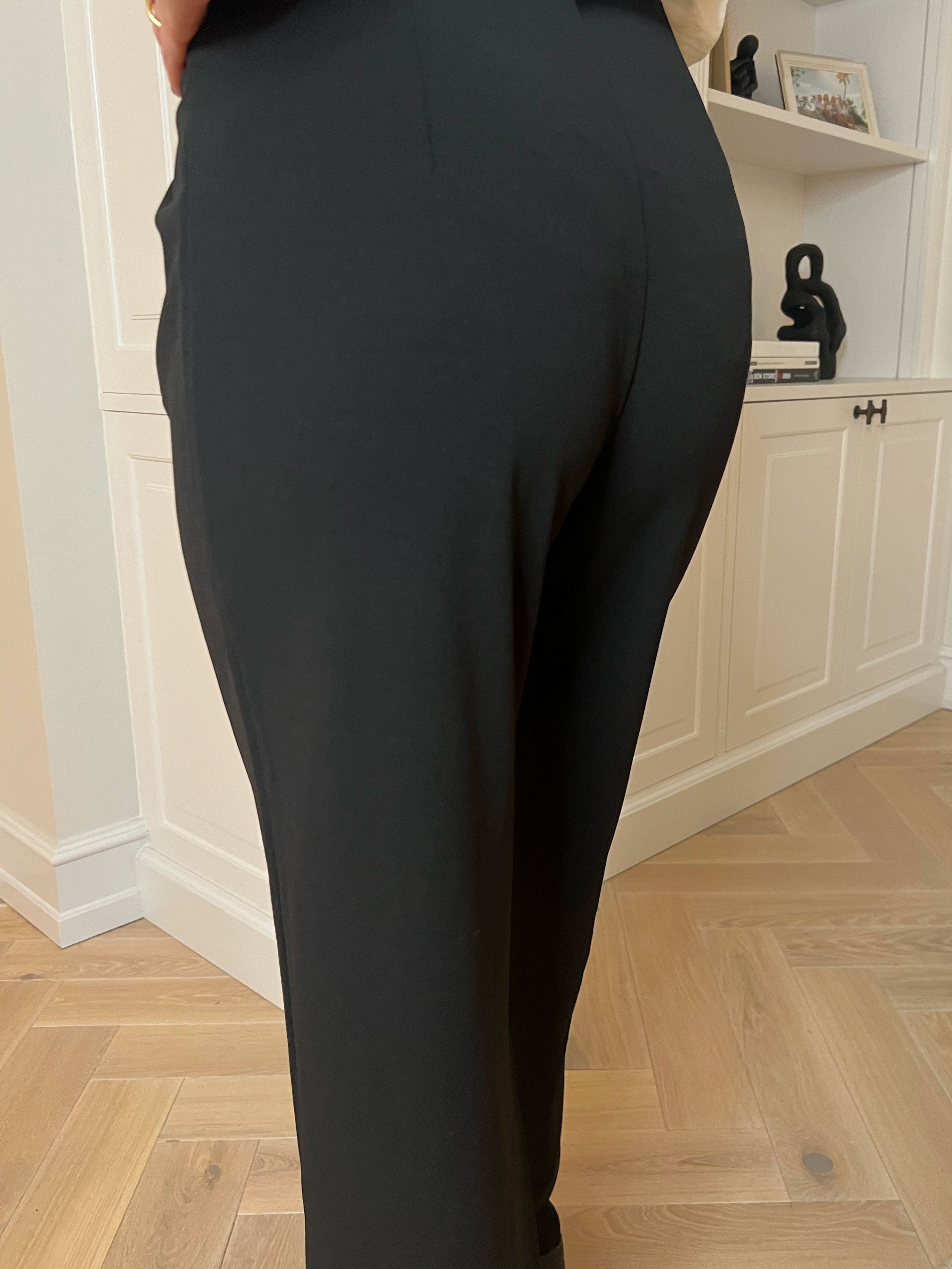 Viva - Elastiske vidde bukser med guld knapper