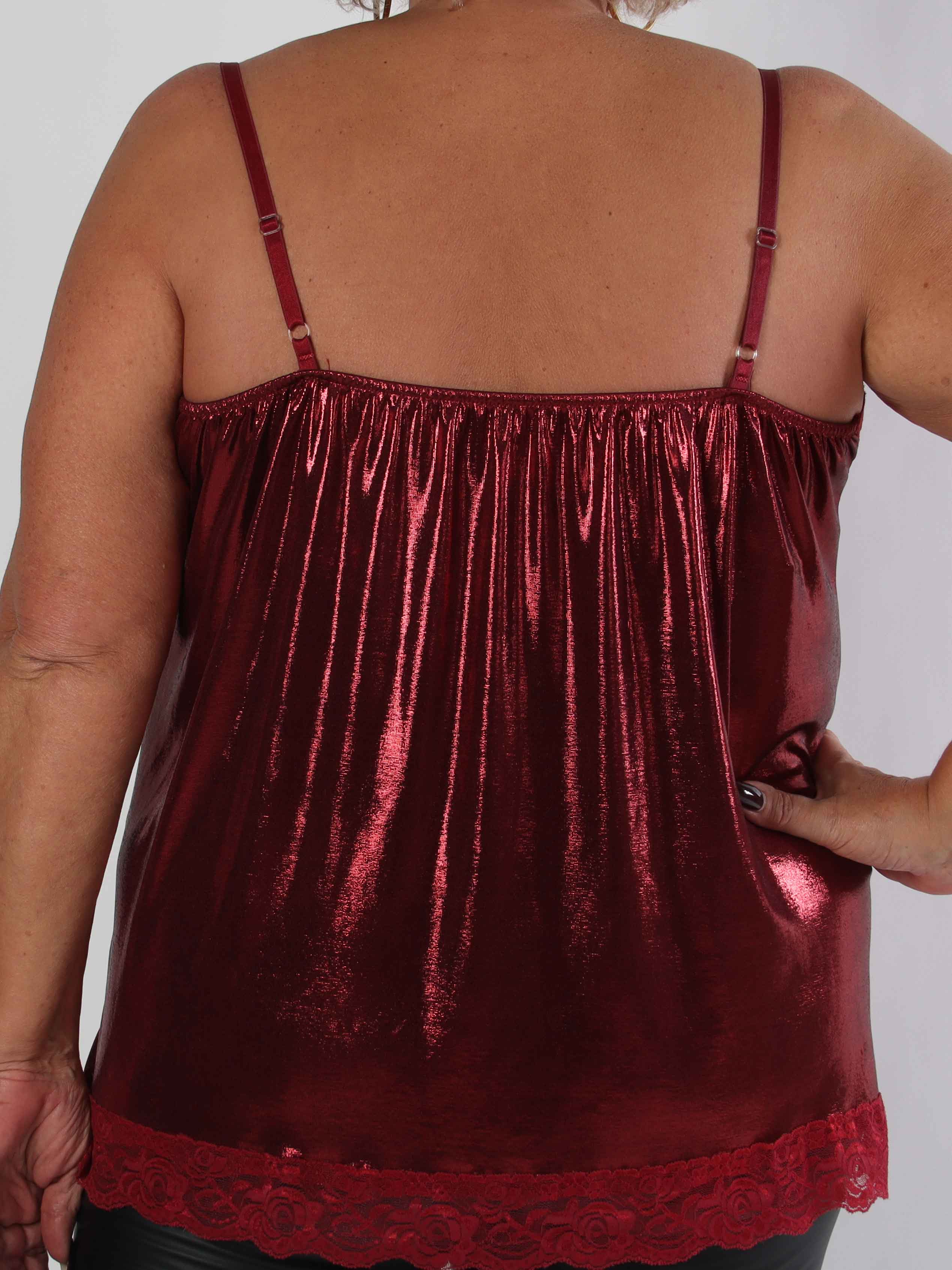 Vivil - Shiny elastisk top med blondekanter