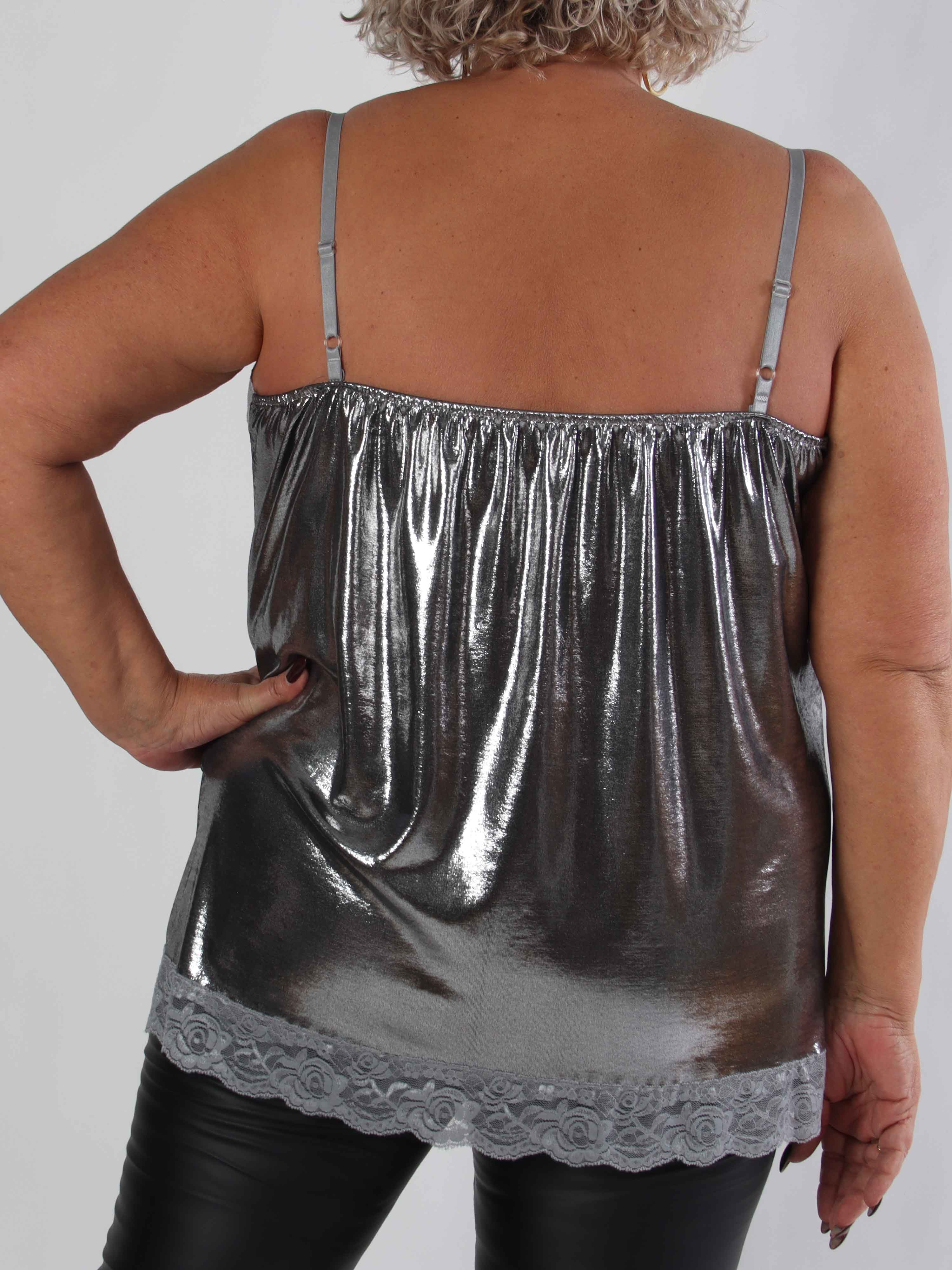 Vivil - Shiny elastisk top med blondekanter