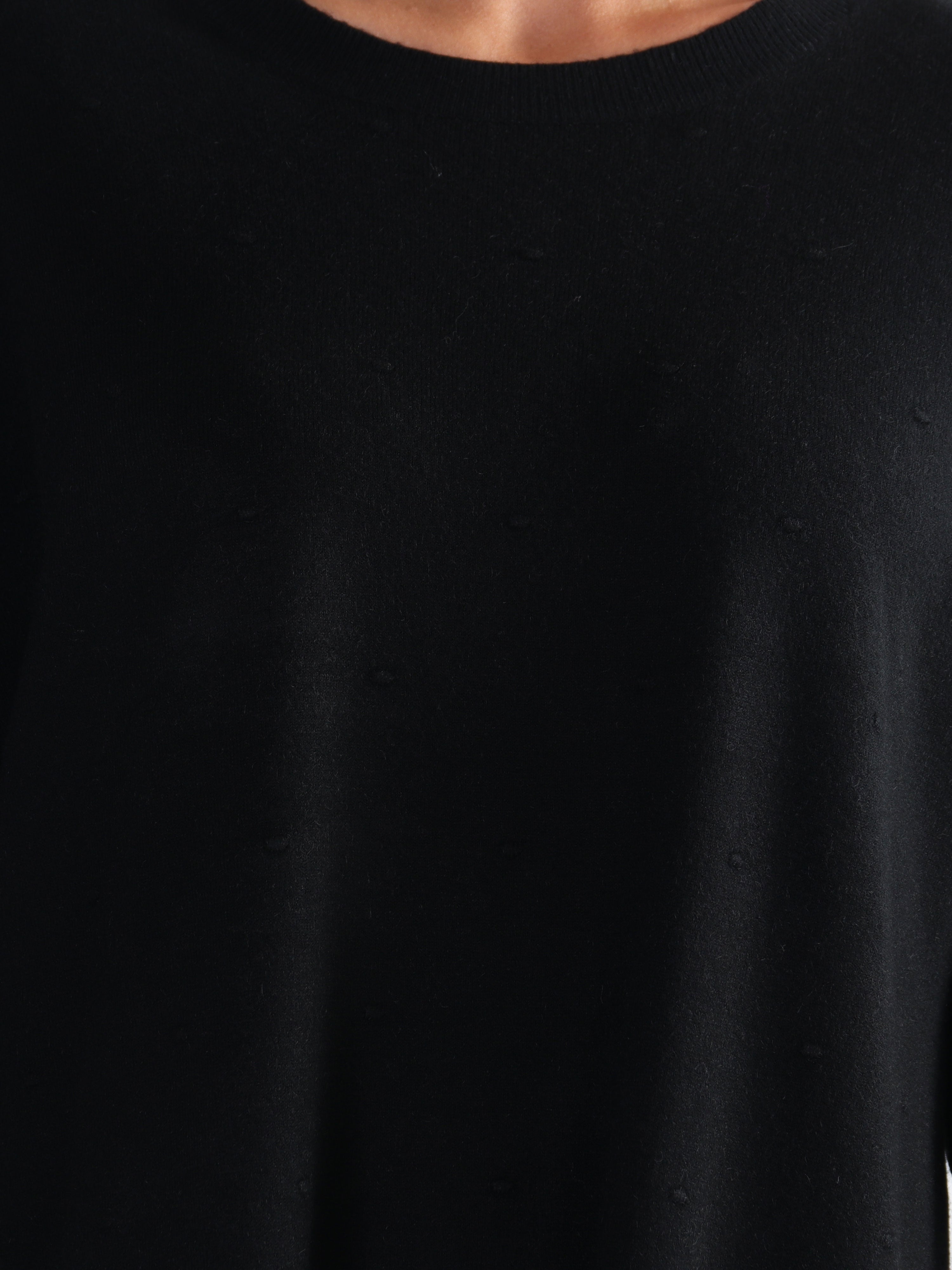 Zina - Plus size tröja med prickiga detaljer i tyget