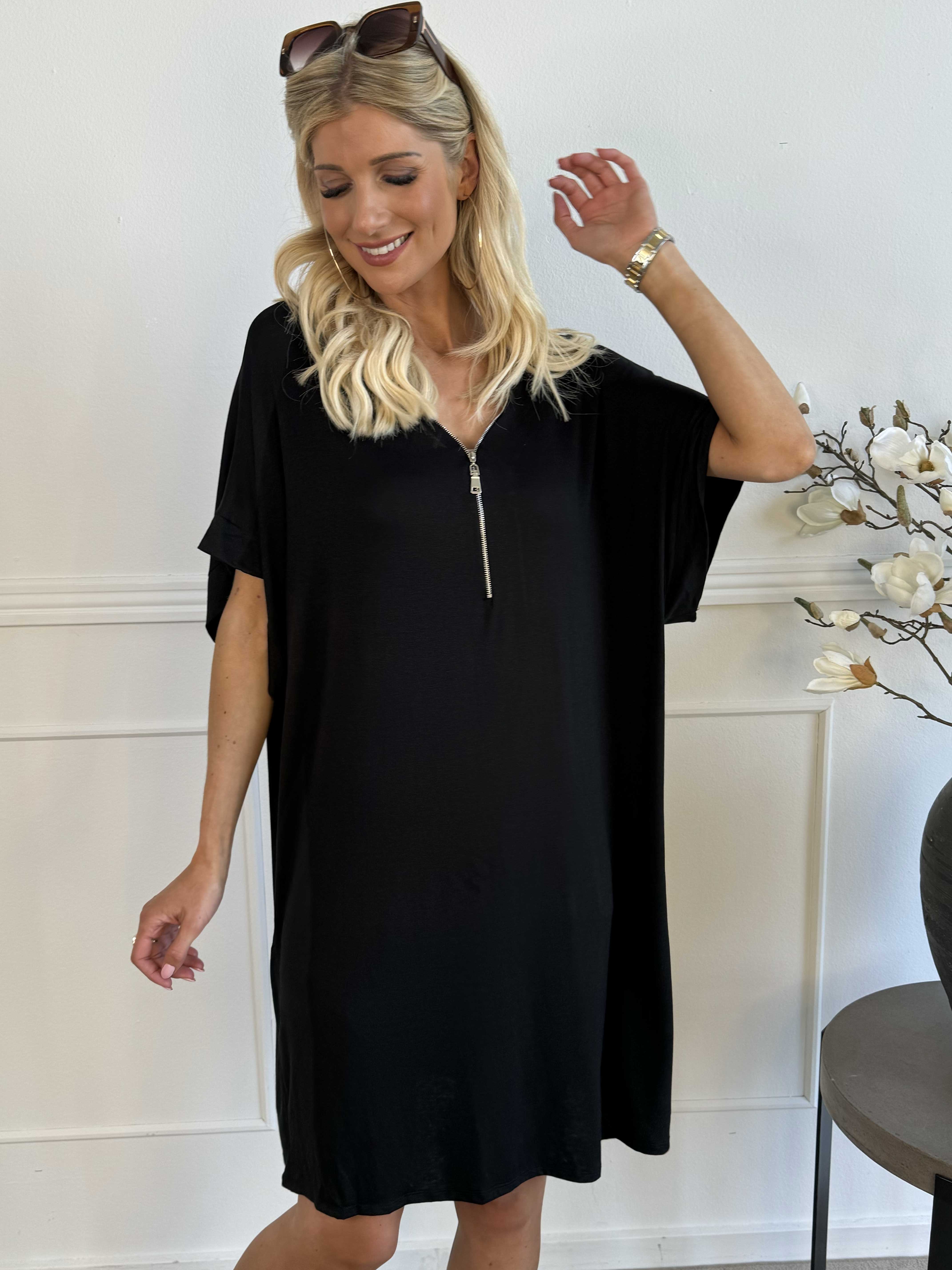 Adana - Söt tunika i viskos med dragkedja i halsringningen