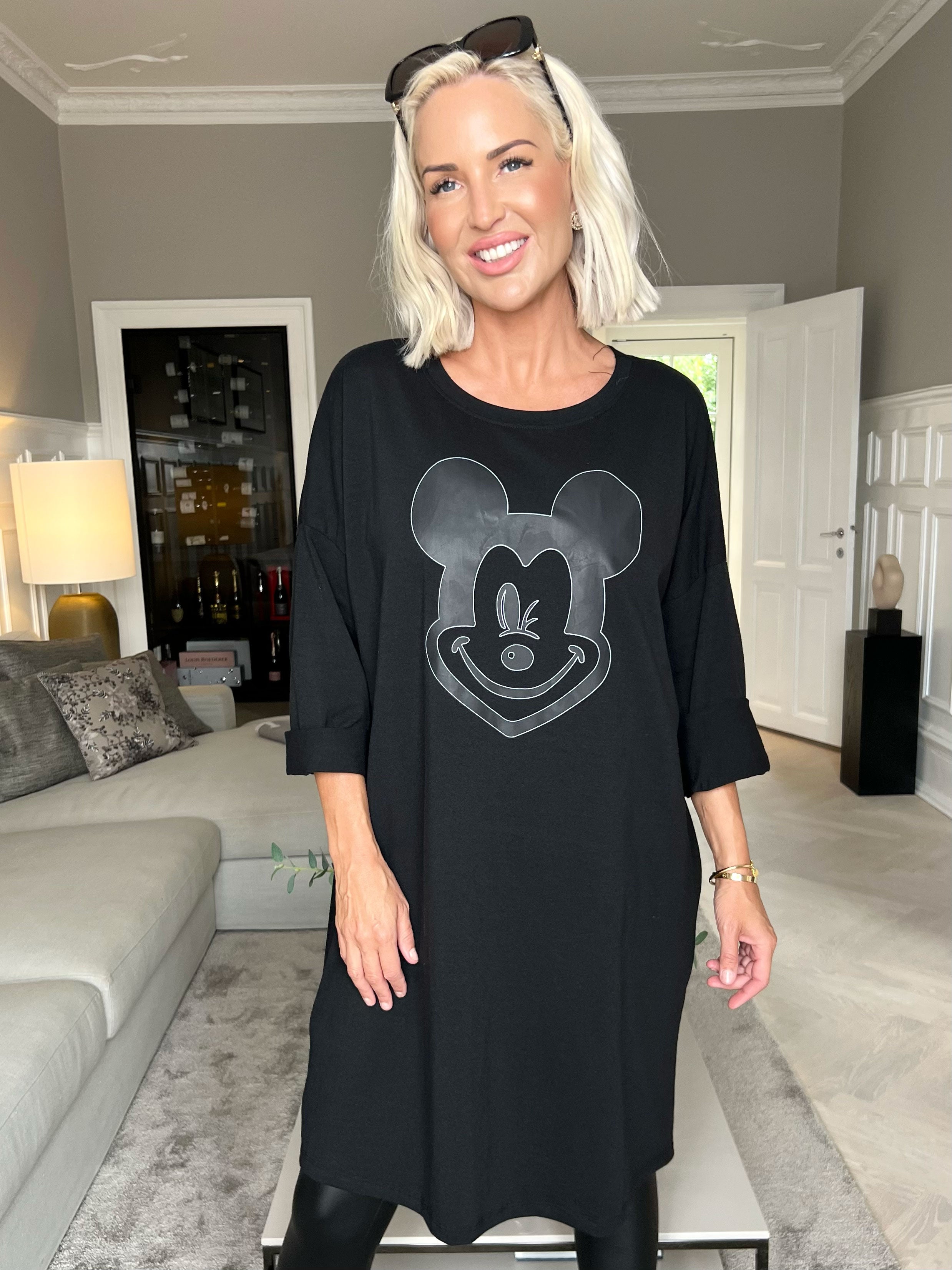 Amal - Maxiklänning i bomull med tryck framtill