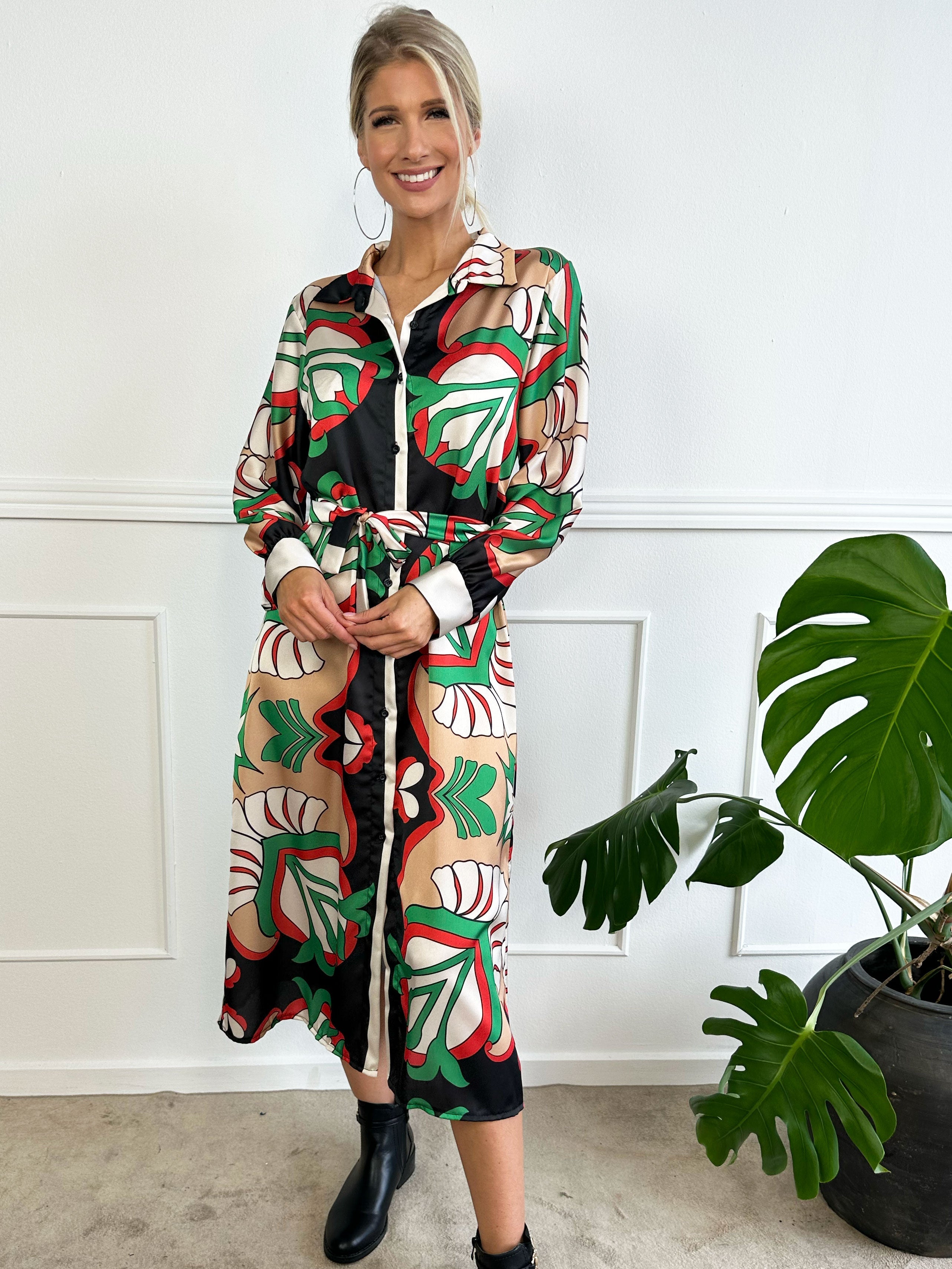 Amani - Lång klänning i silkeslook med knytband