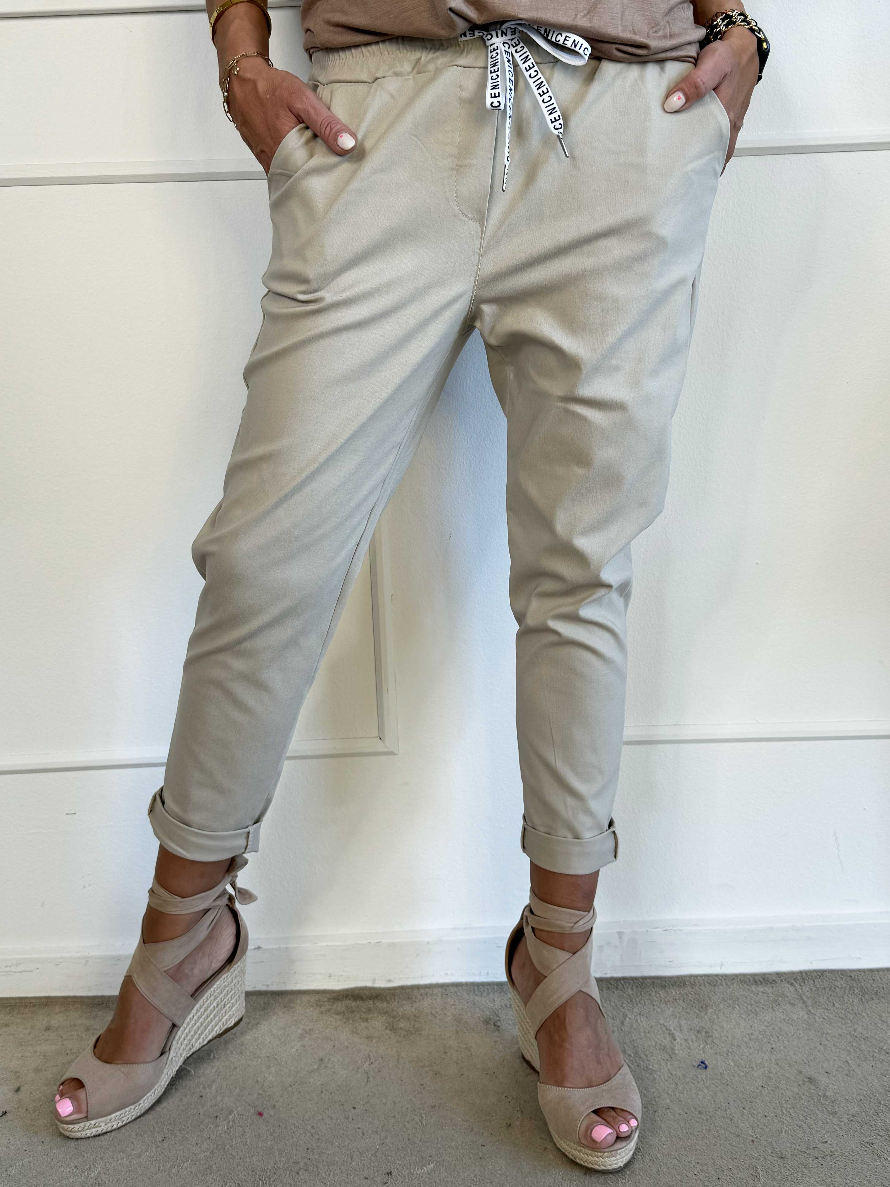 Antalya - Ankellånga byxor med resår i midjan