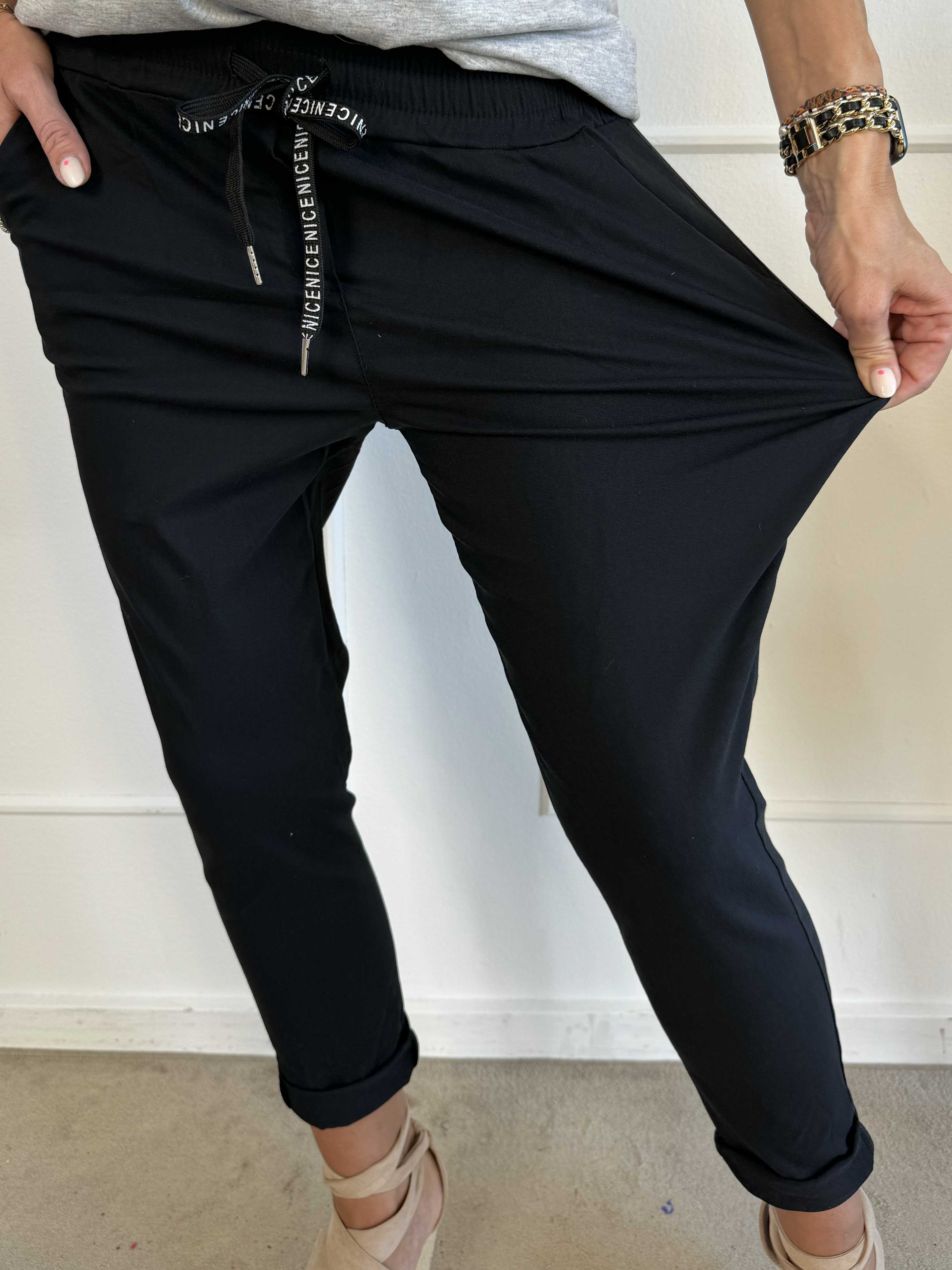 Antalya - Ankellånga byxor med resår i midjan