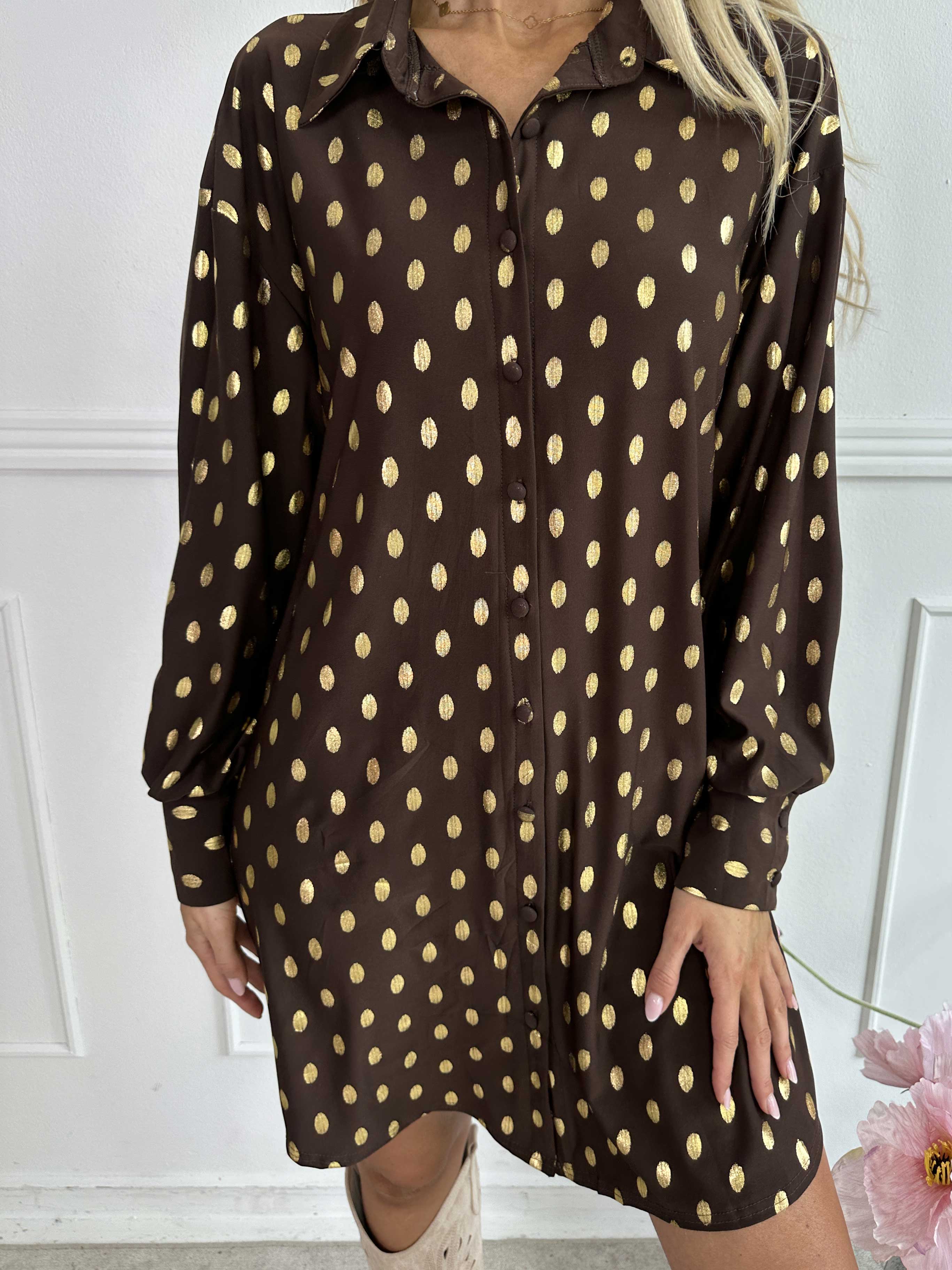 Belinda - Skjortekjole detaljeret med guld dutter