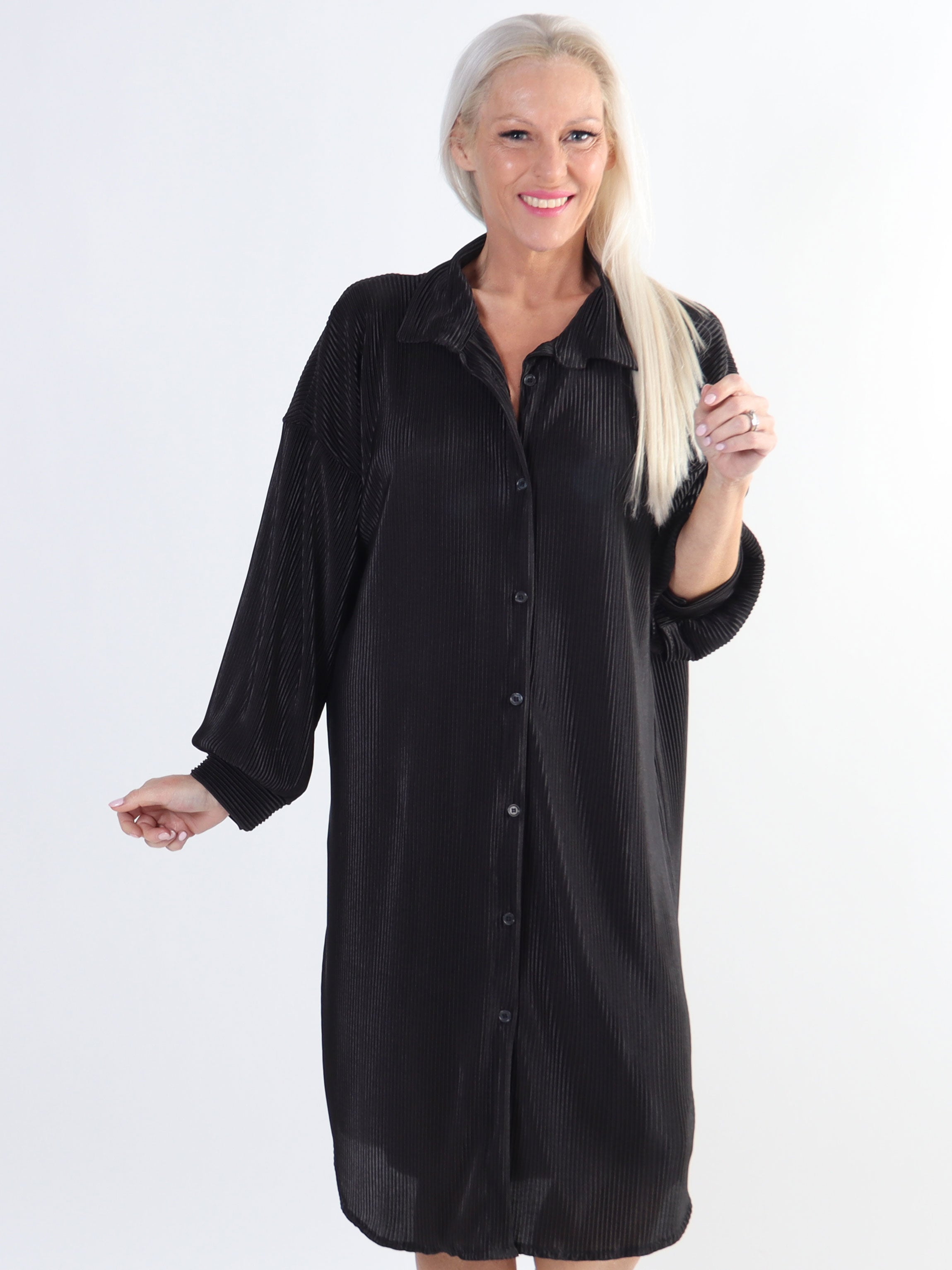 Bellatrix - Ribbad skjortklänning i stor storlek