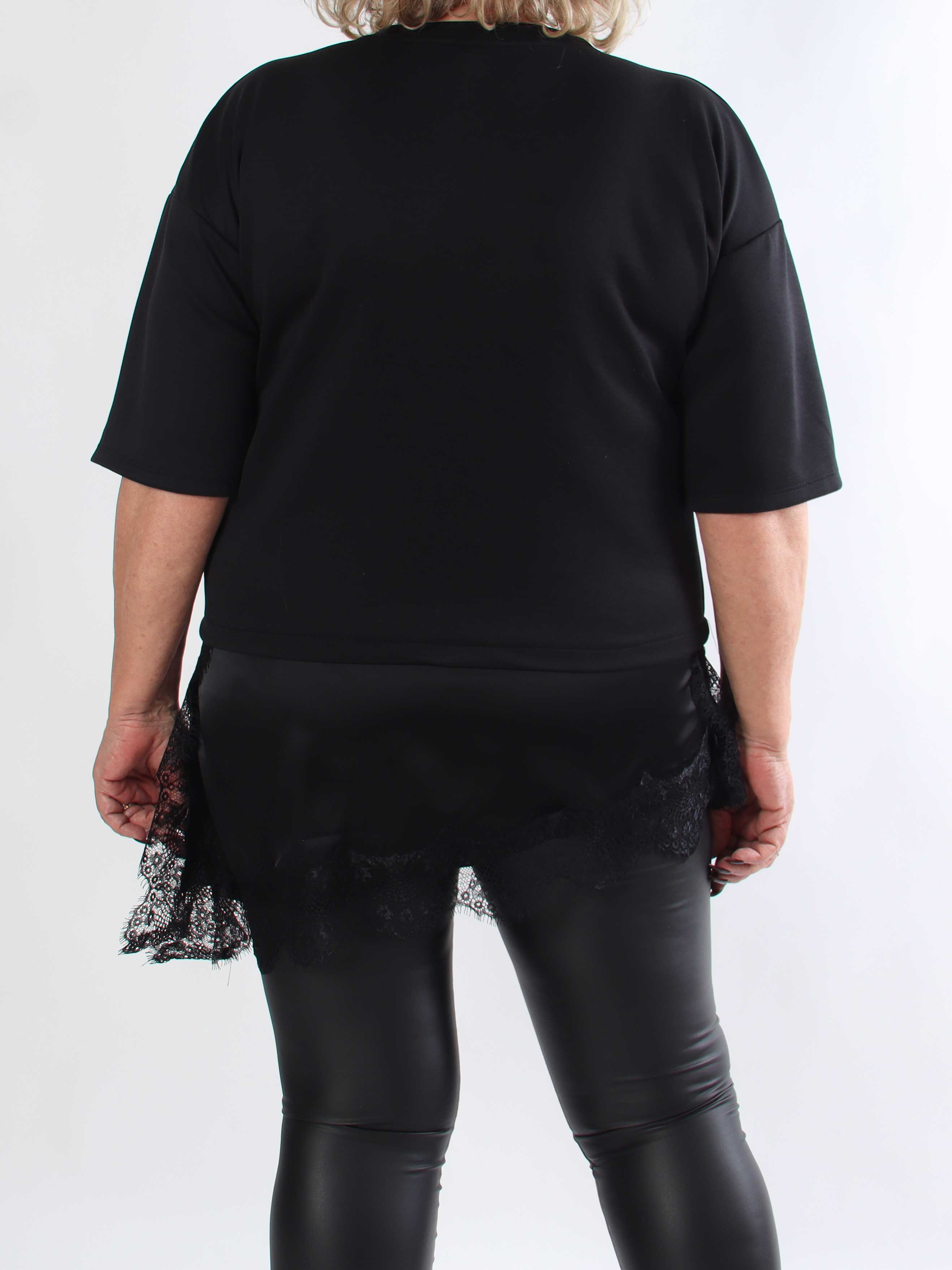 Camemi - Plus size t-shirt med indsyet top med blondekant forneden