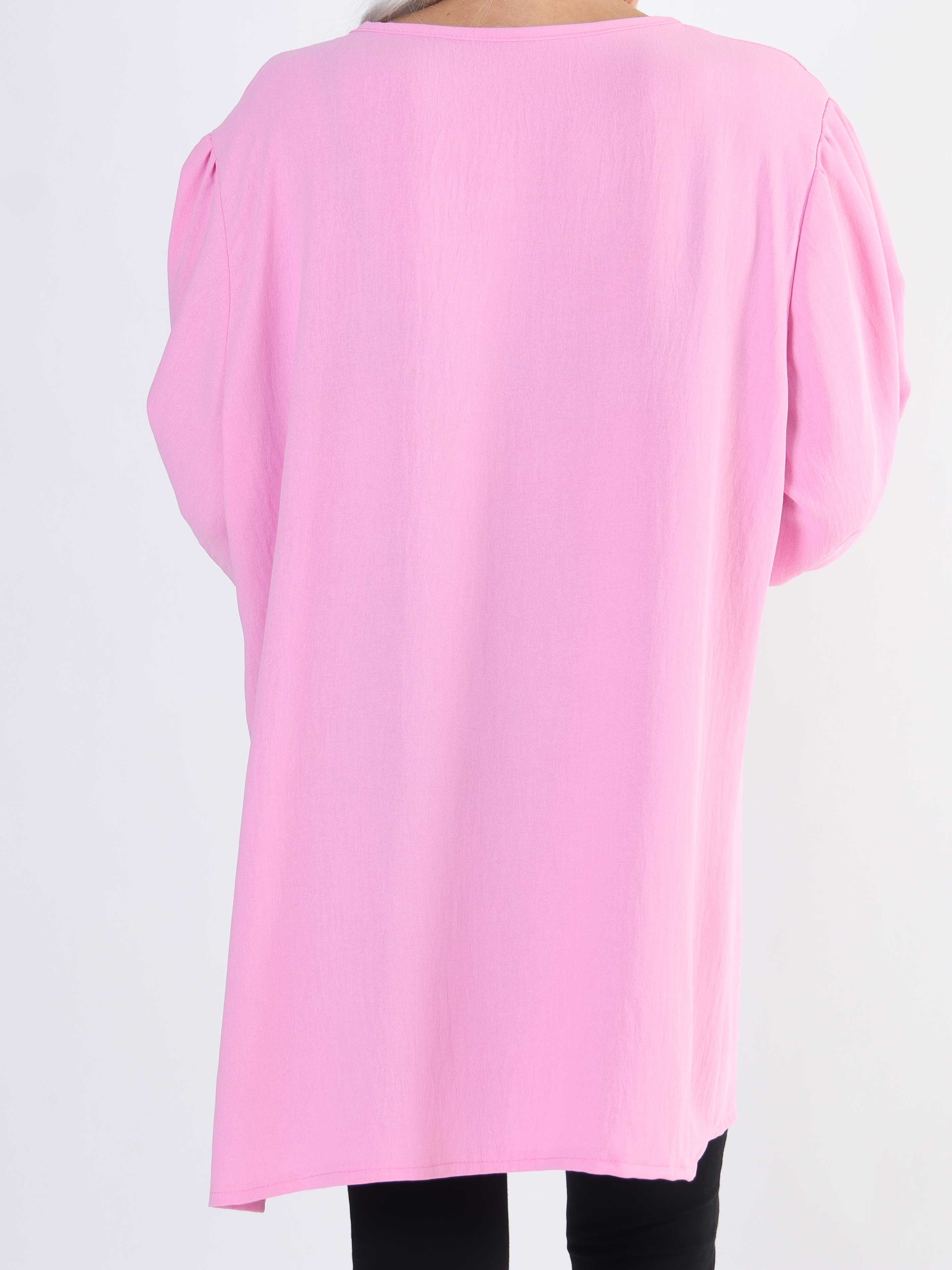 Cassandra - Söt tunika i stor storlek med rosett på bröstet