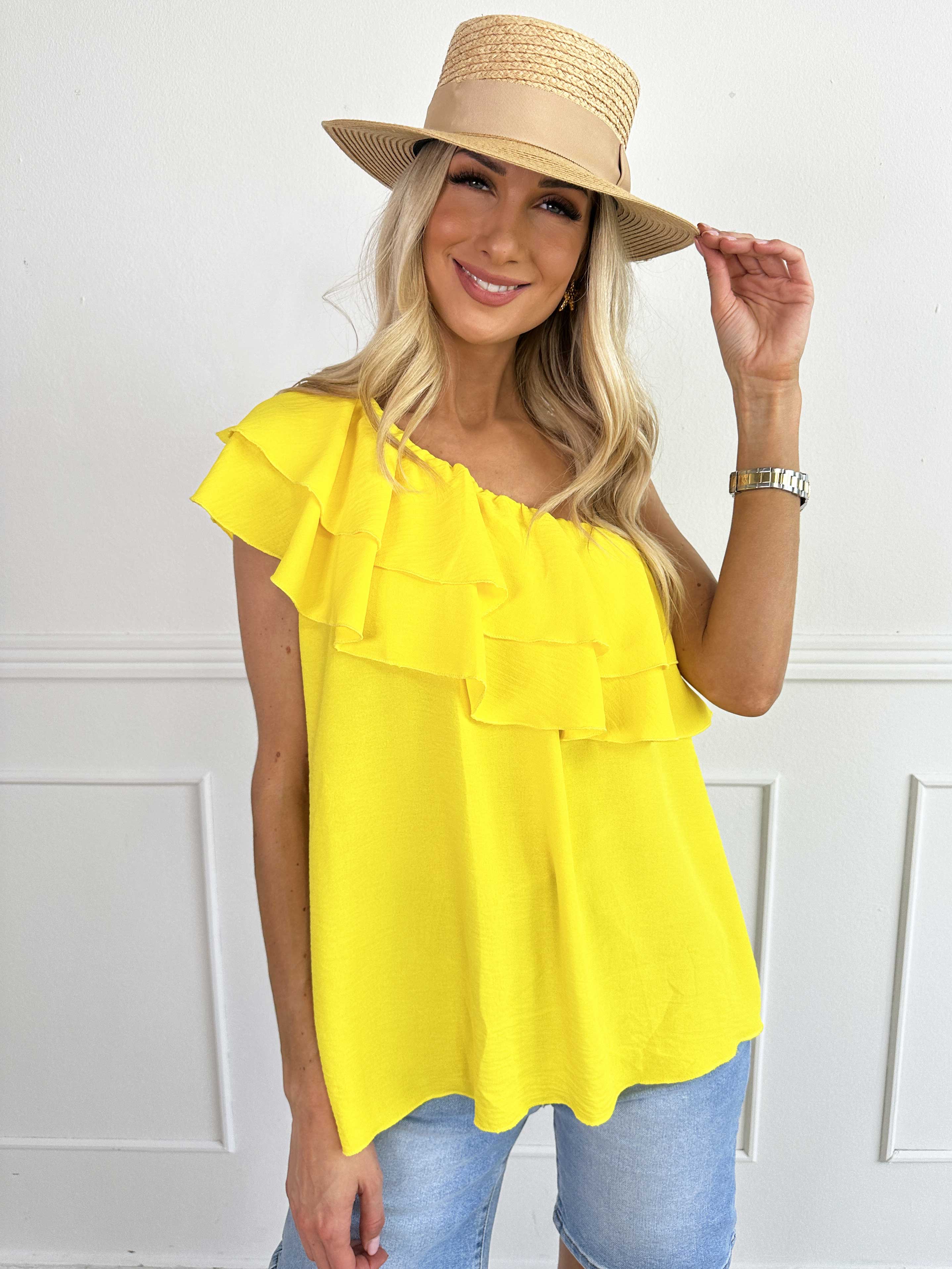 Catelyn Top - Söt one shoulder topp med volanger