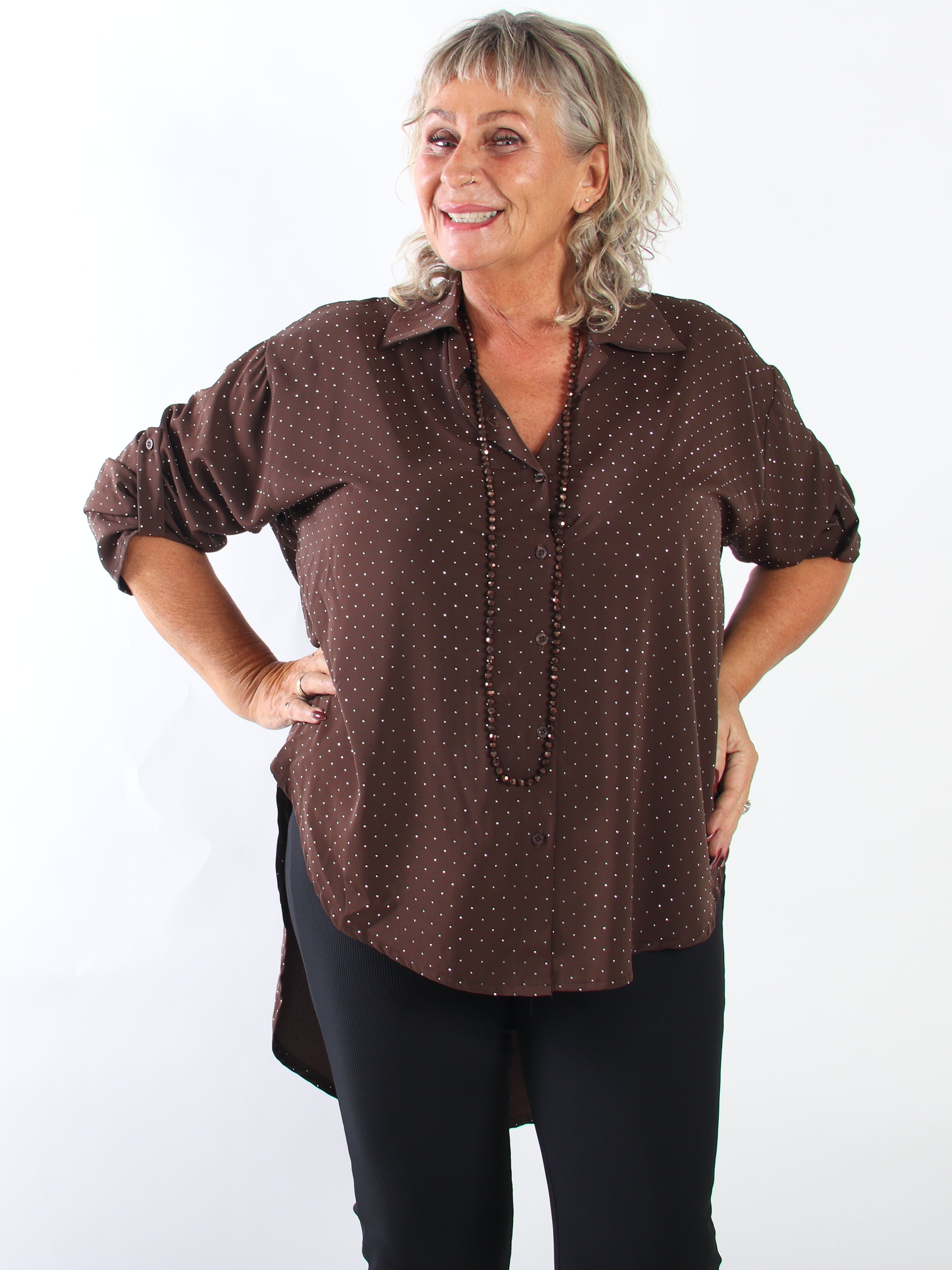 Celeste - Elegant skjorta i plus size i viskos med strass som ger en exklusiv touch