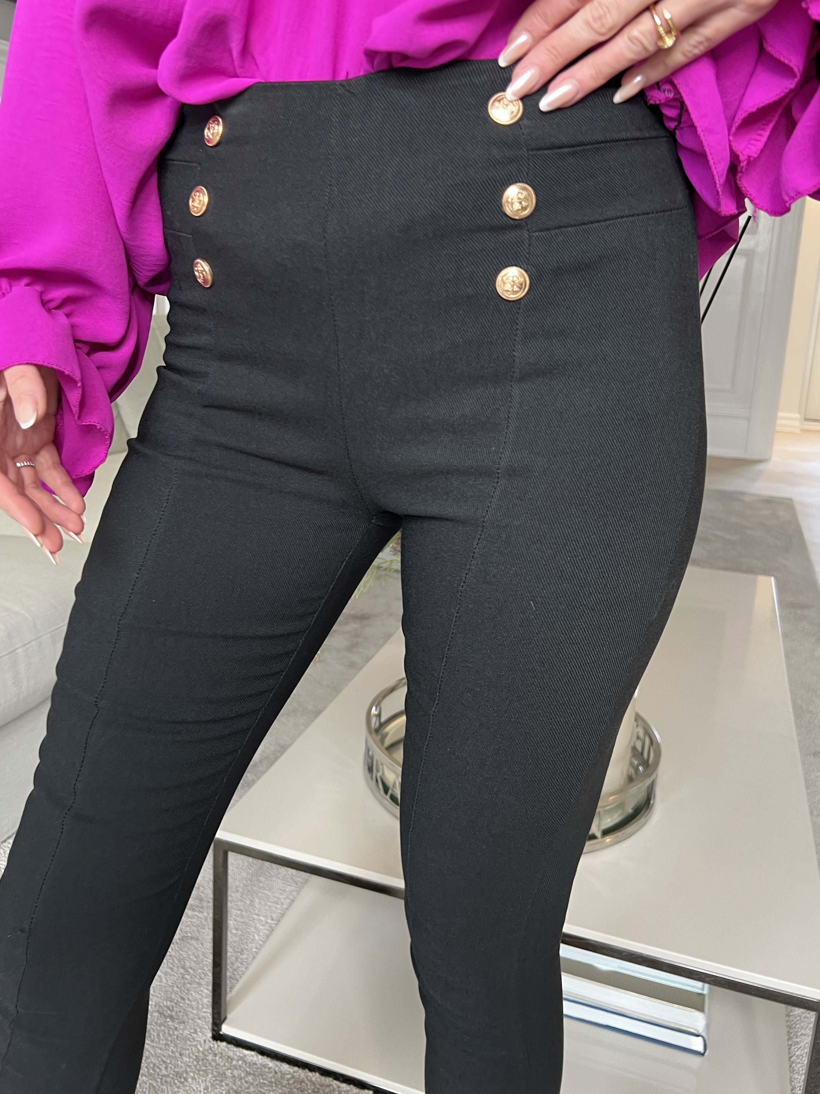 Charlotte - Svarta leggings med guldknappar - Black