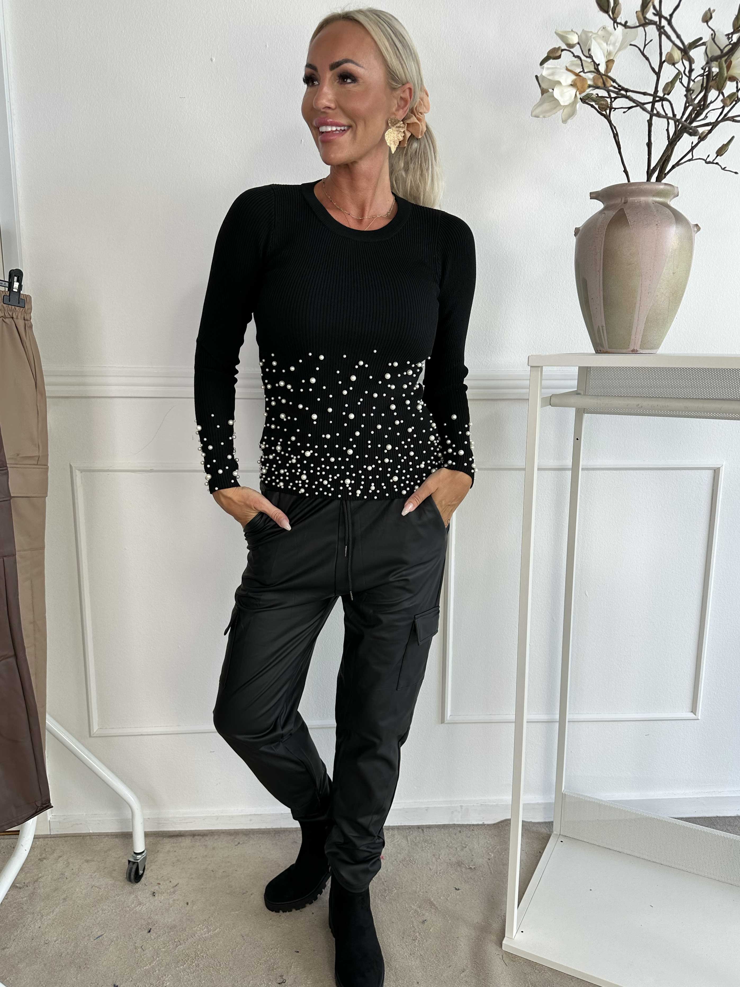 Corinna - Coola cargobyxor i läderlook