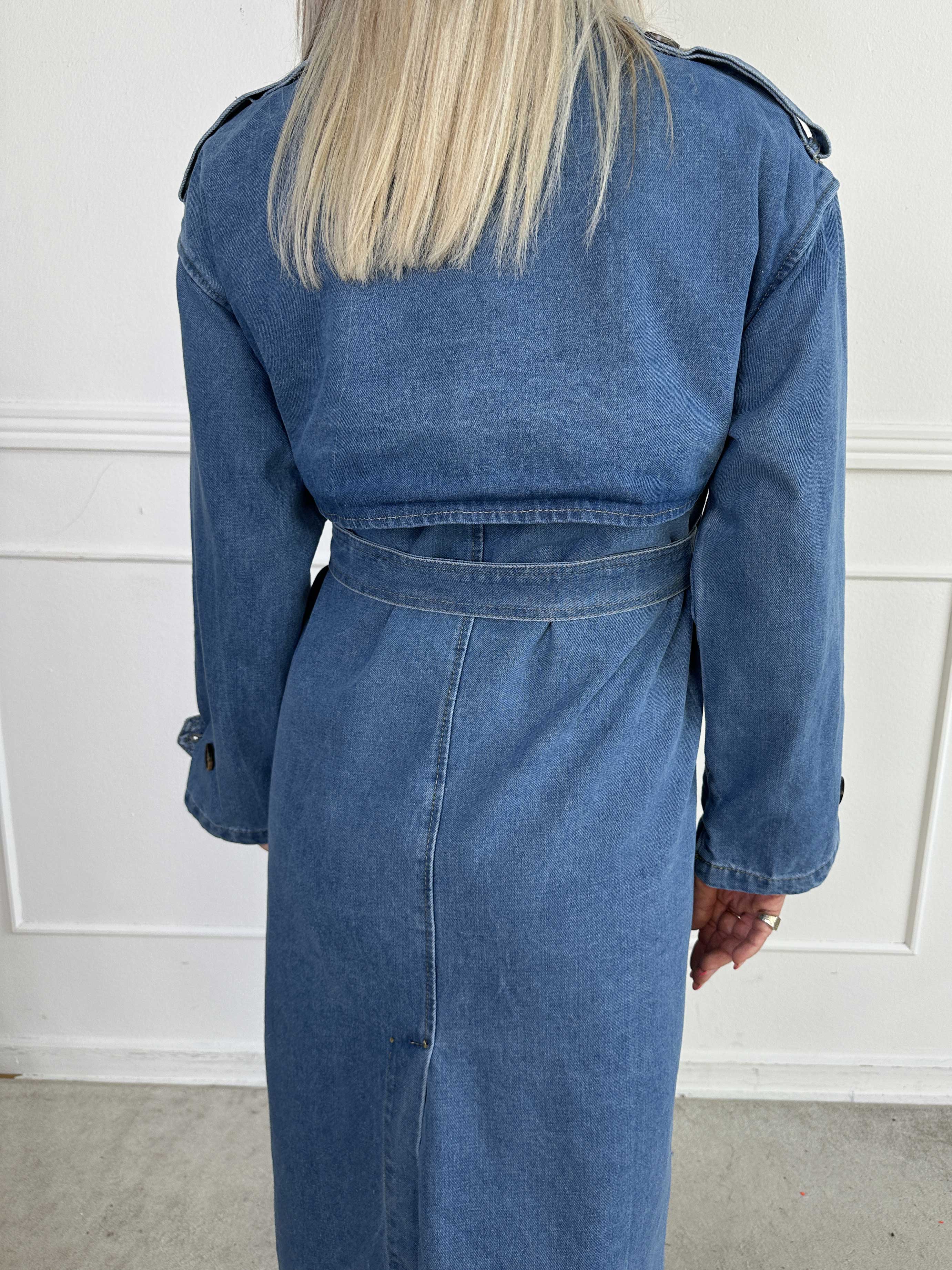 Dafne - Lång kappa i denim
