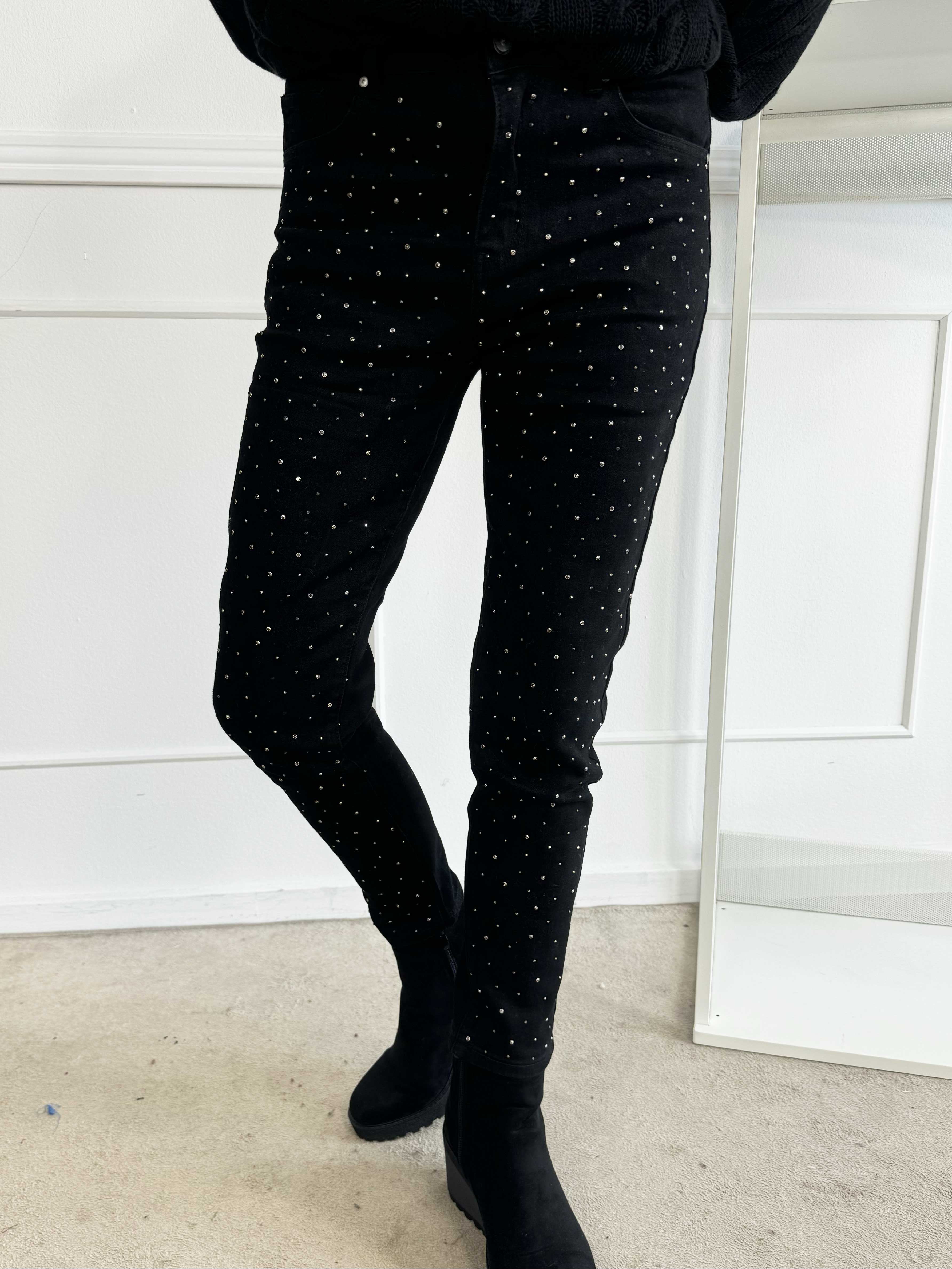 Elara - Jeans utsmyckade med lister