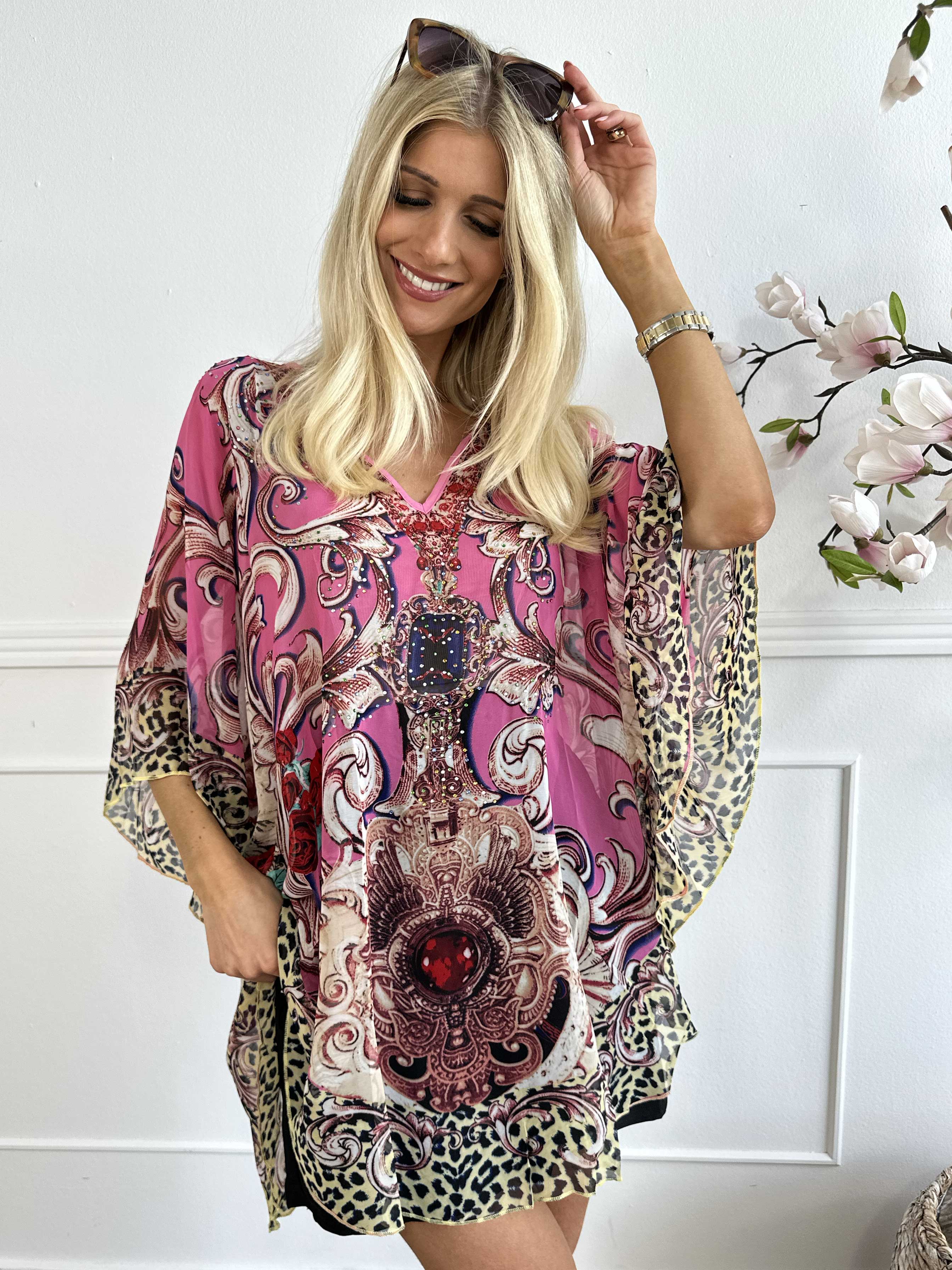 Elina - Halvgenomskinlig tunika med mönster och ränder