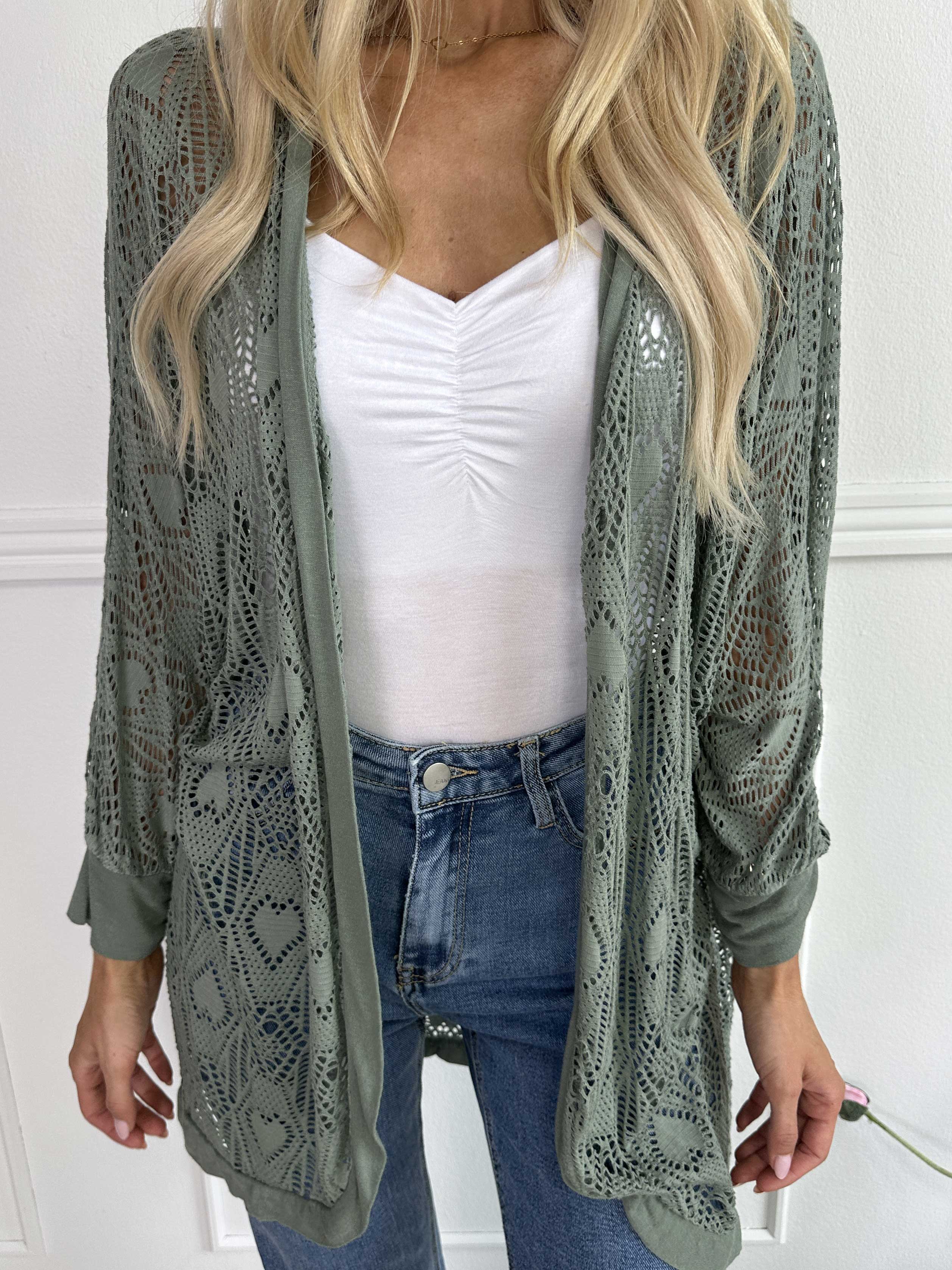 Elly Long - Lätt kofta i viskos med hålmönster