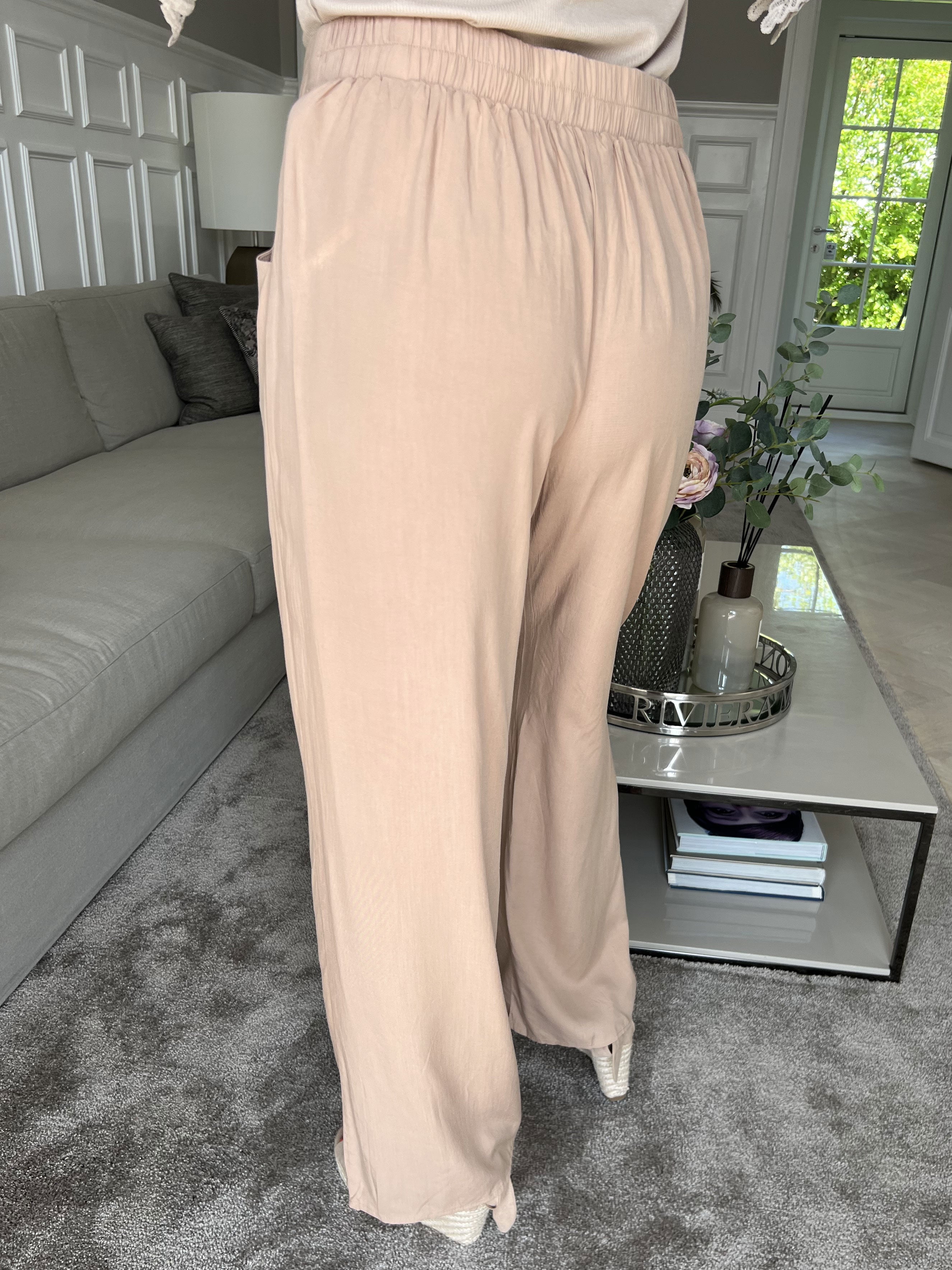 Emilie - Enkla lösa byxor i viskos