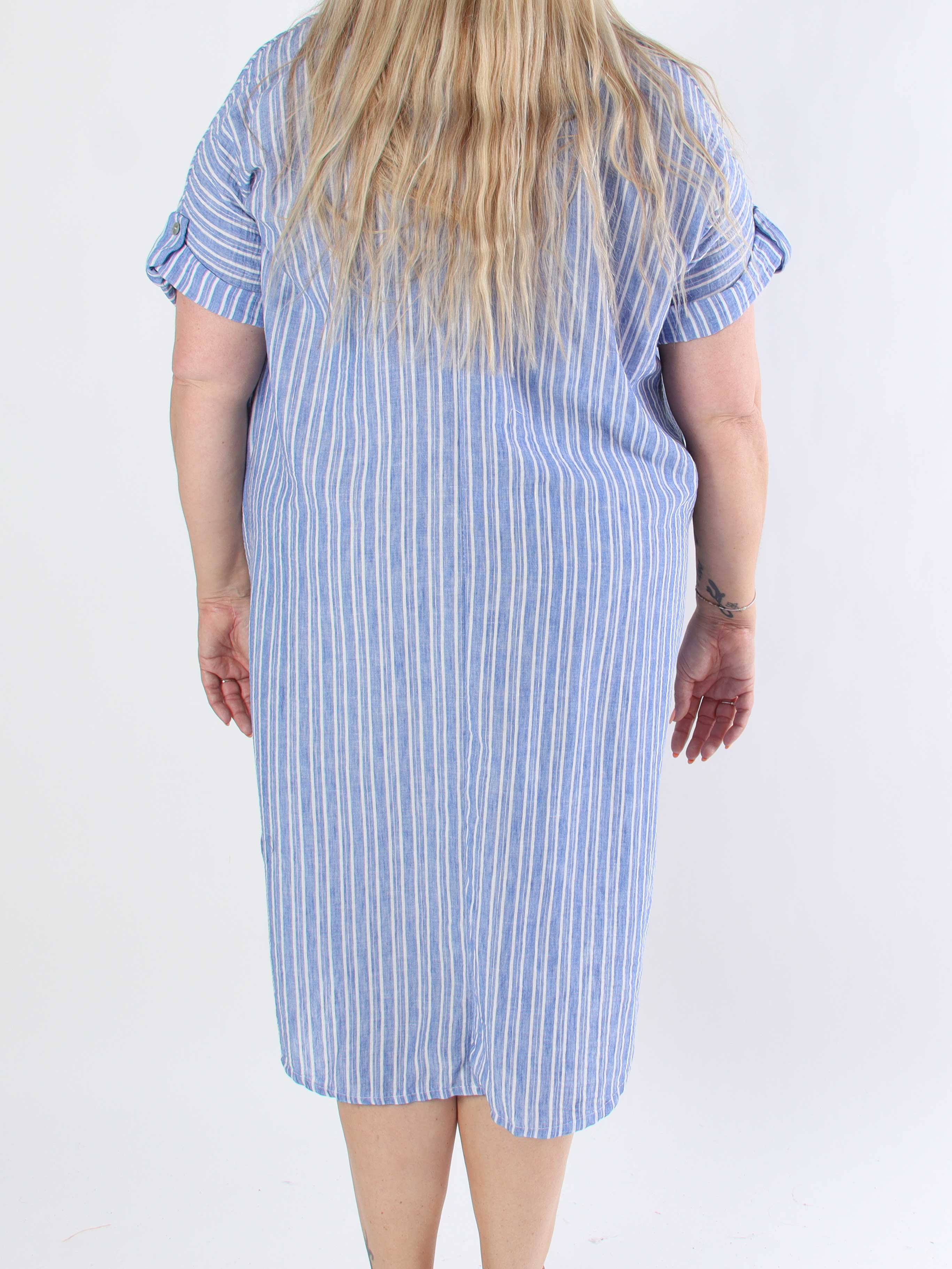 Evelyn - Randig plus size tunikaklänning med skjortkrage