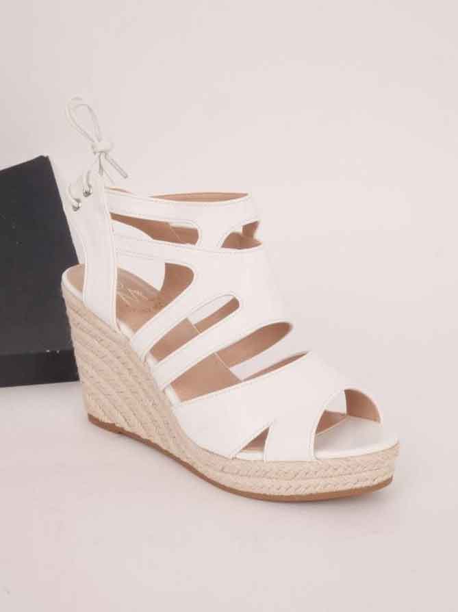 Isabelle - Söta sandaler med kilklack