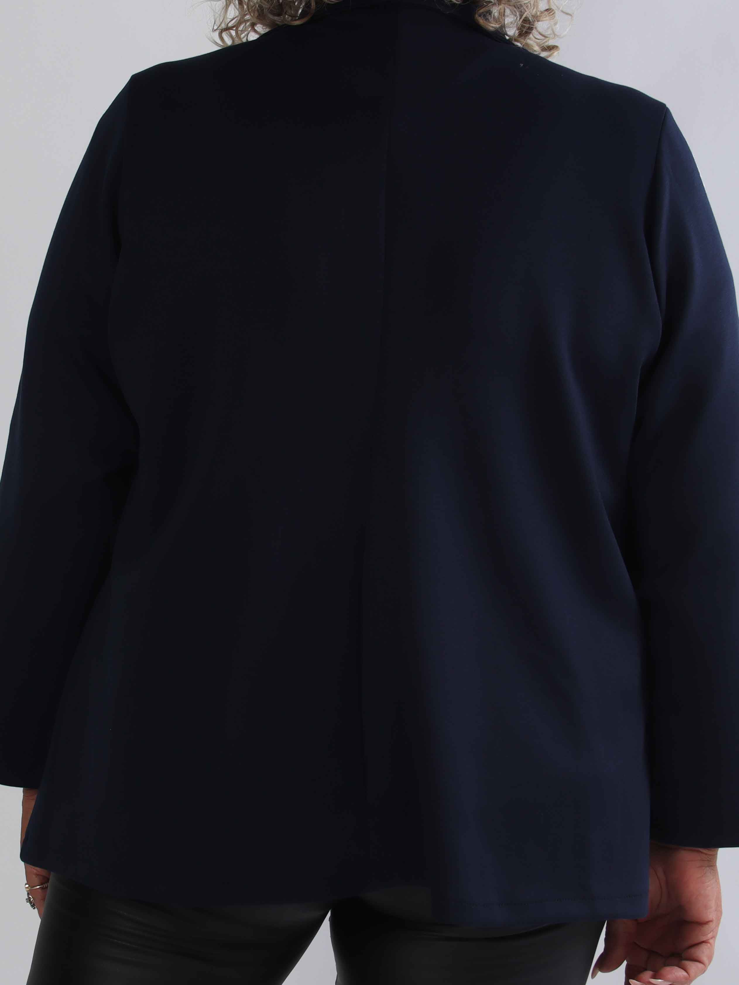 Ferrara - Plus size blazer i blød viskose med sporty hvide striber på ærmerne
