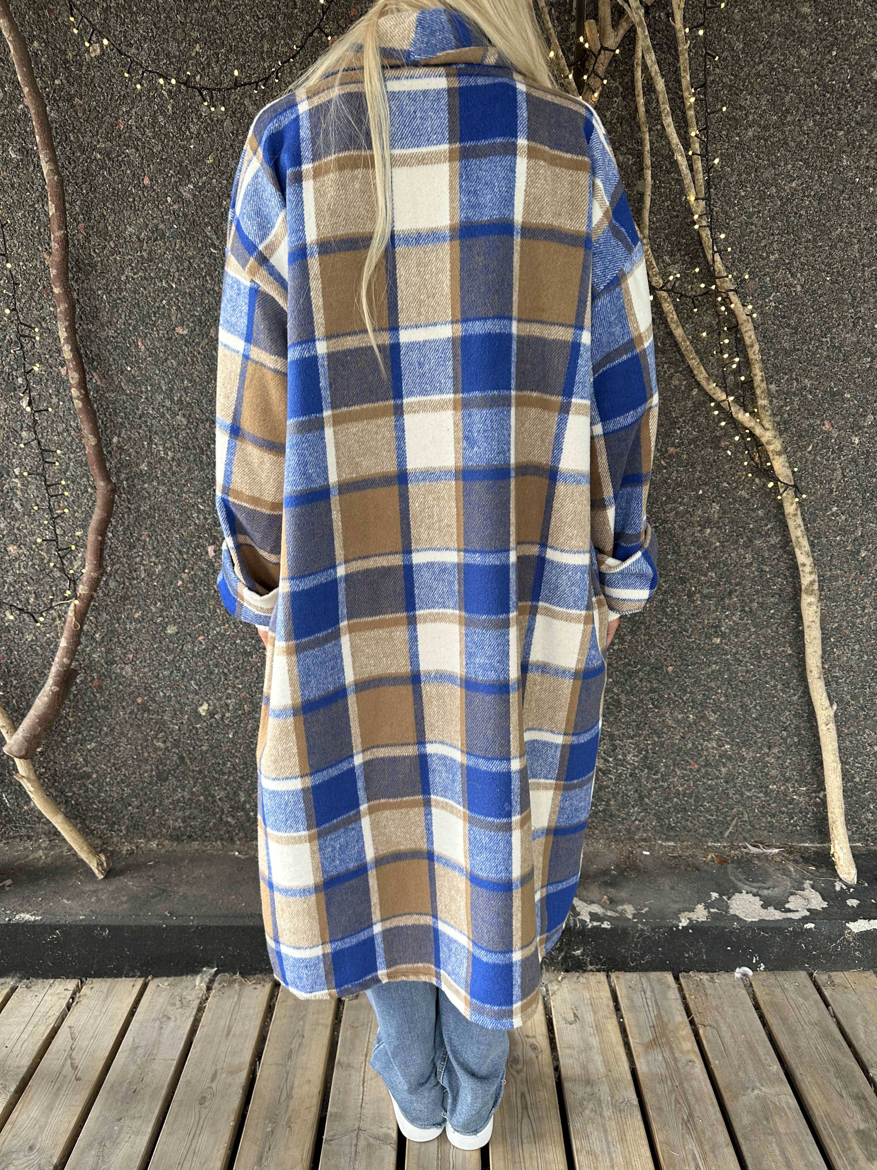 Karoline - Lång rutig skjortjacka i viskos