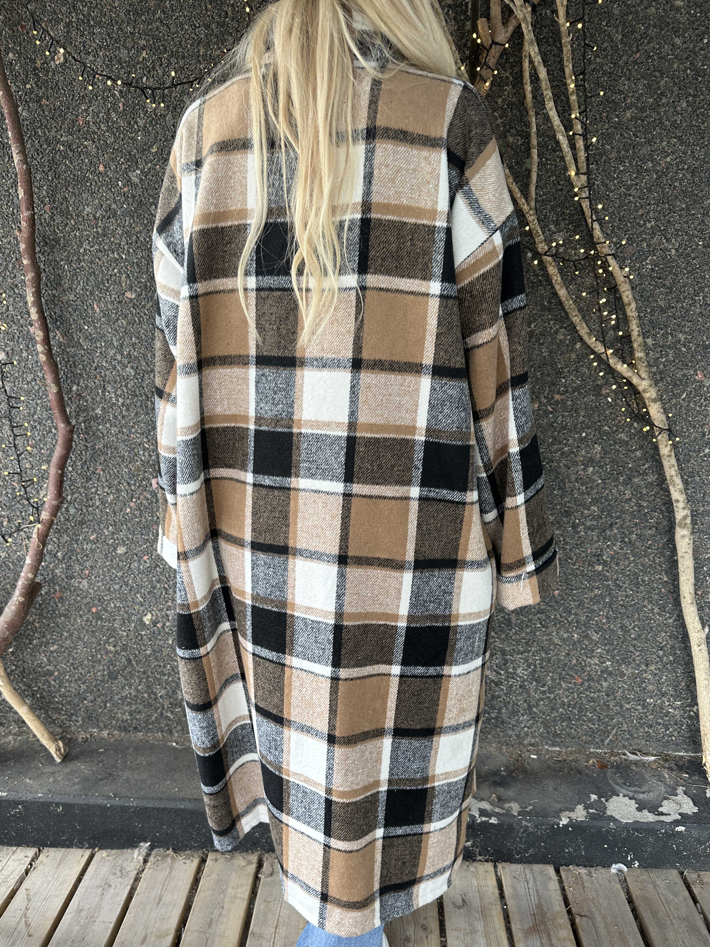 Karoline - Lång rutig skjortjacka i viskos