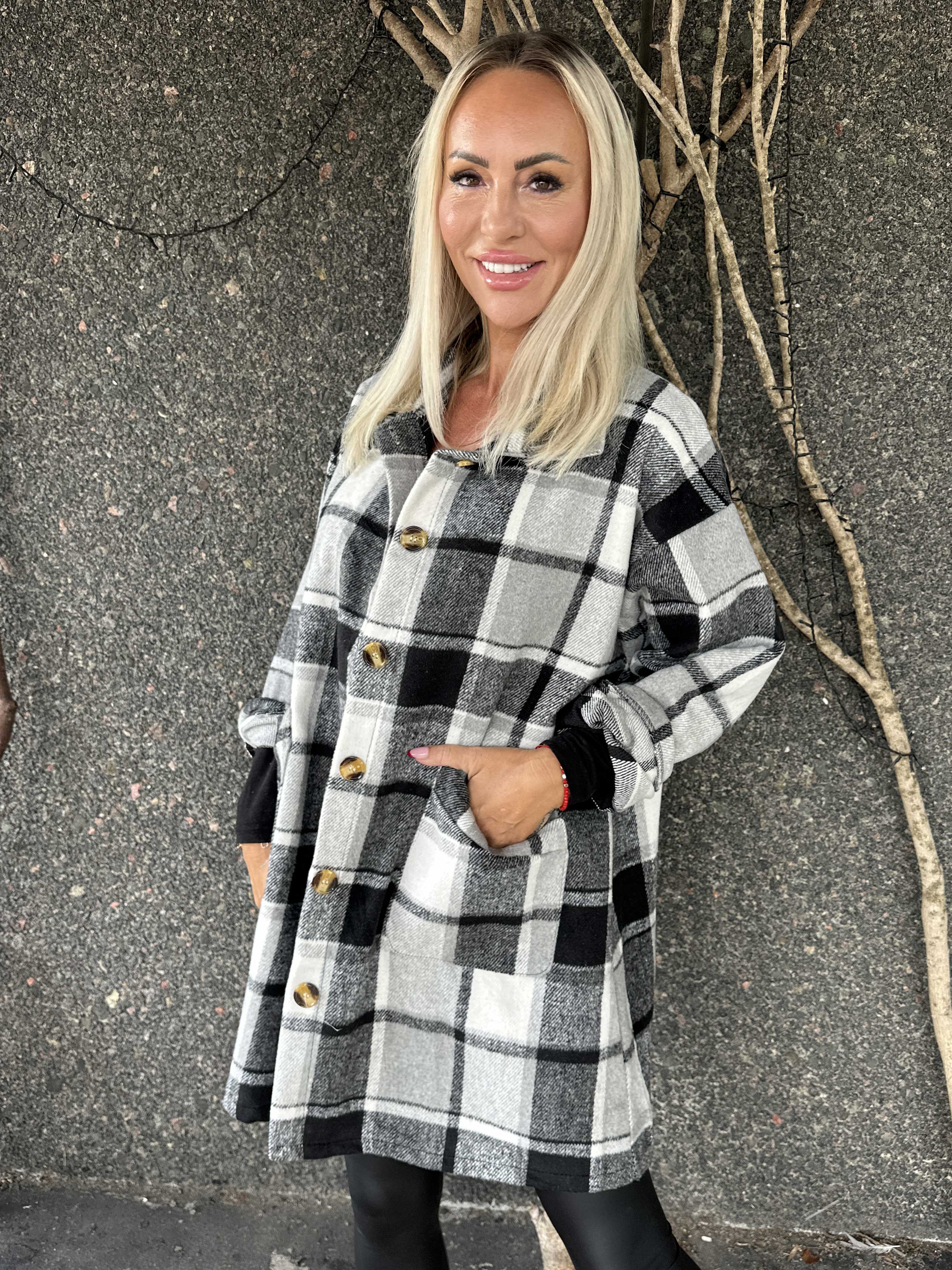 Lagos - Mjuk rutig skjortjacka i viskos