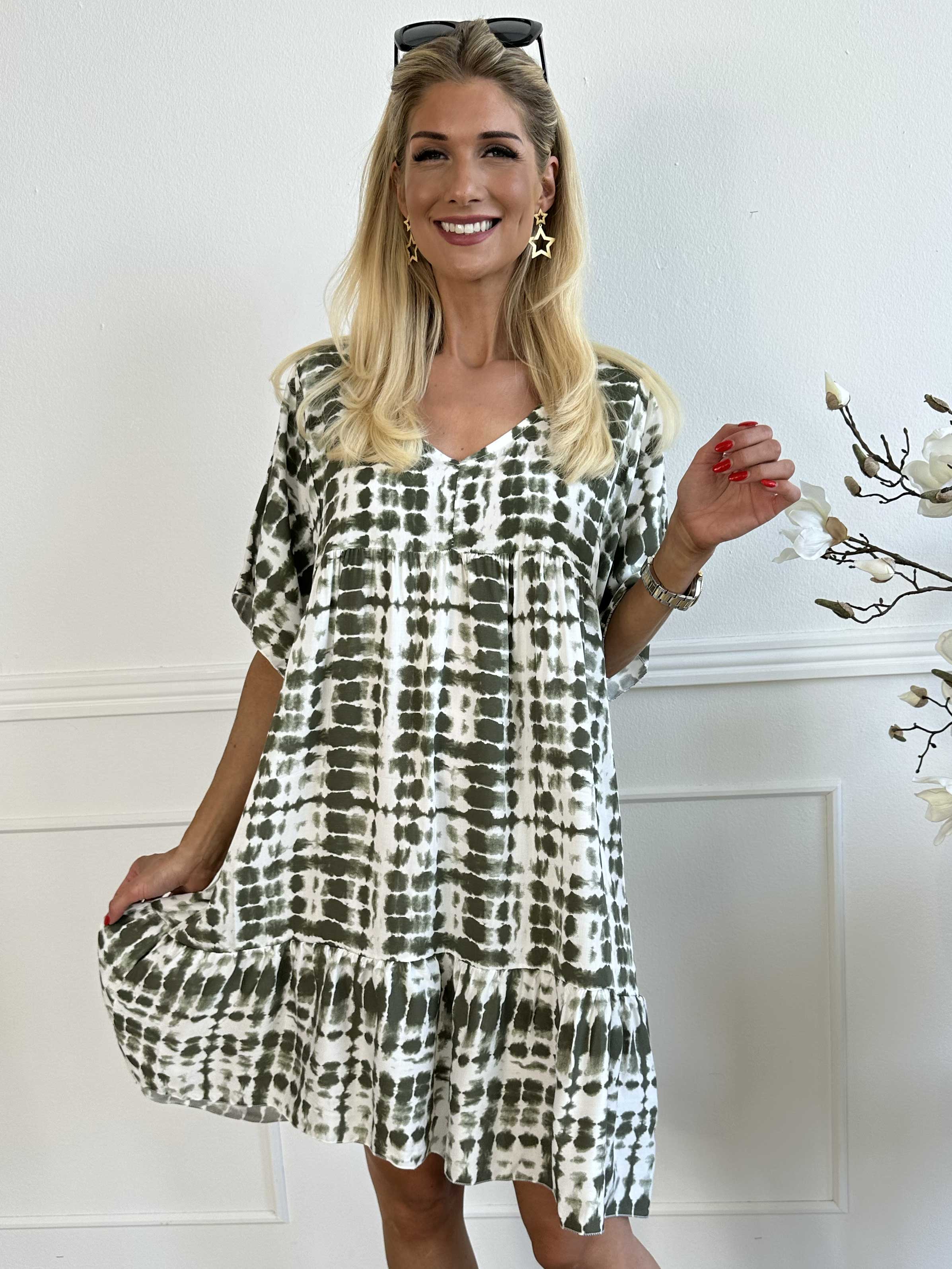 Lyon - Söt tunikaklänning i viskos med batikmönster