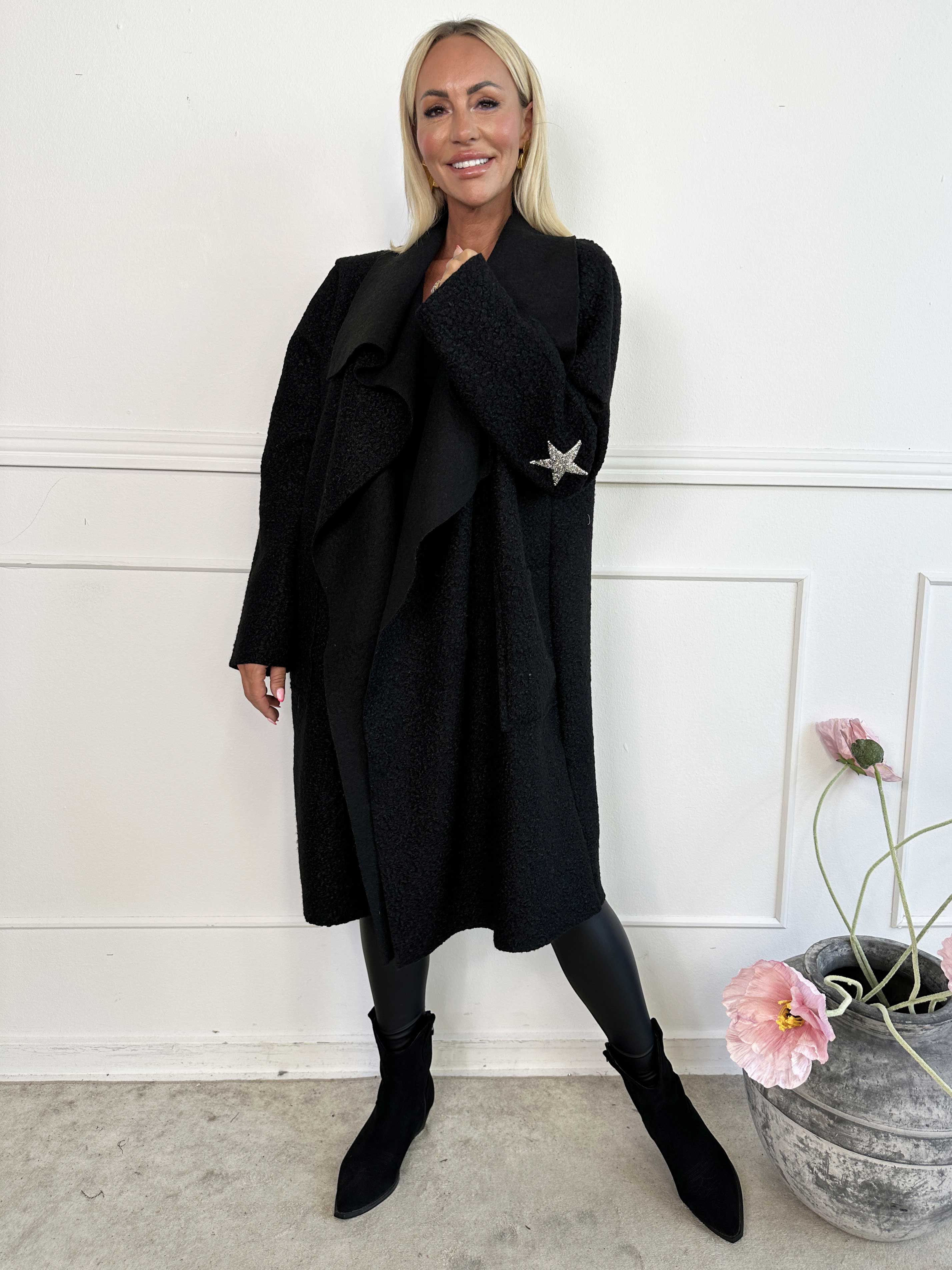 Malfrid - Kappa i mjuk teddy med shiny stjärnor