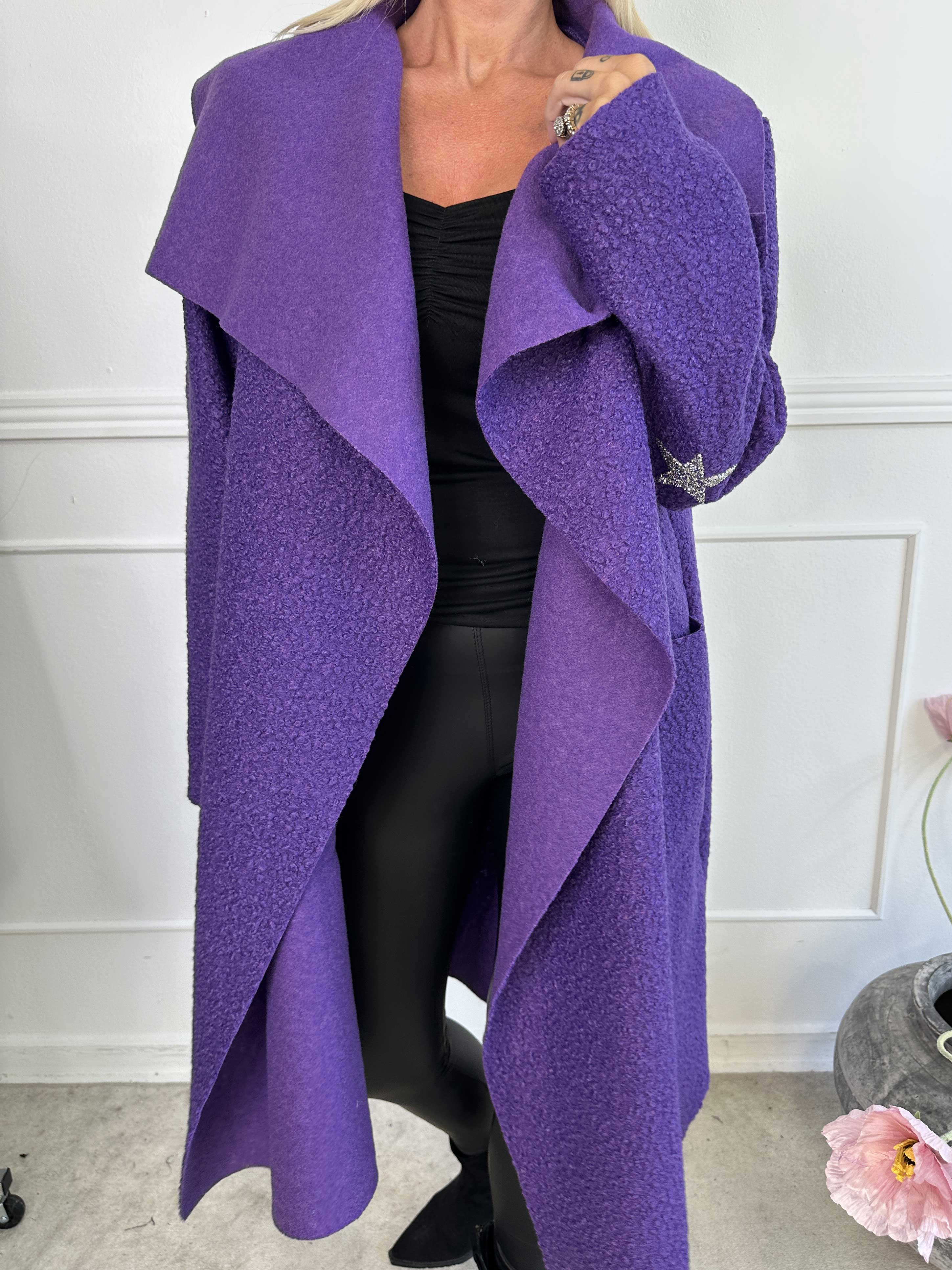 Malfrid - Kappa i mjuk teddy med shiny stjärnor