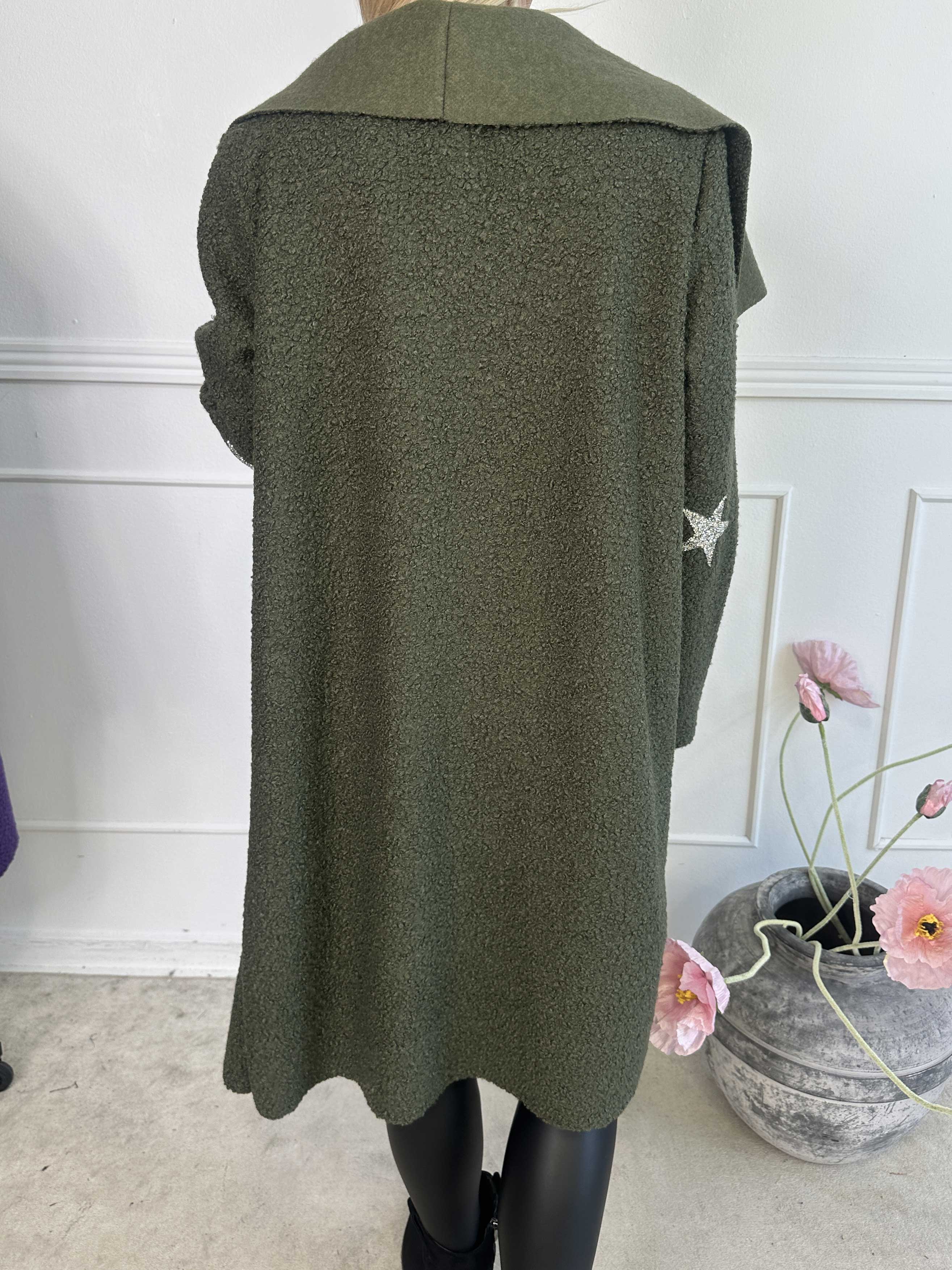 Malfrid - Kappa i mjuk teddy med shiny stjärnor