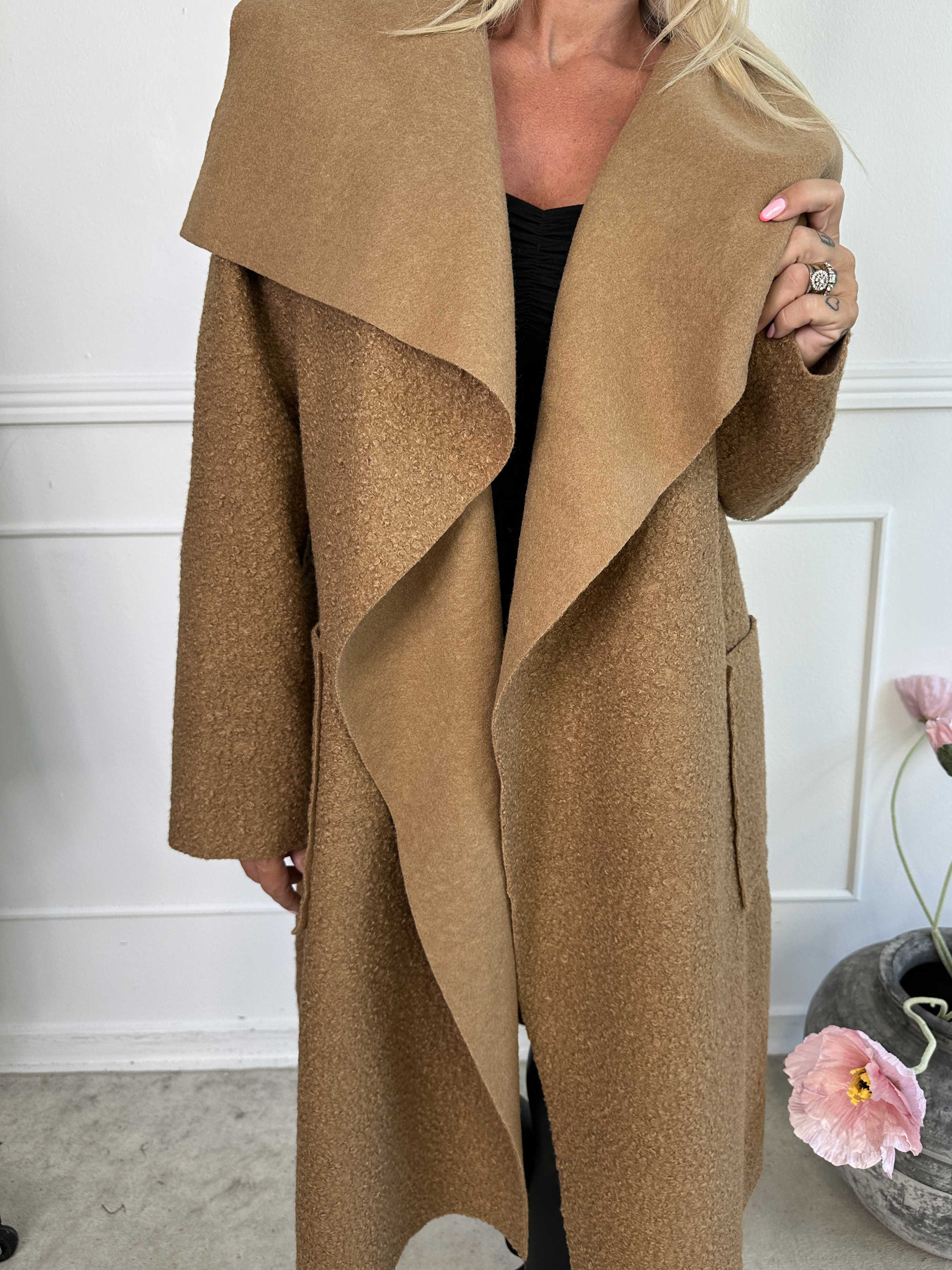 Malfrid - Kappa i mjuk teddy med shiny stjärnor