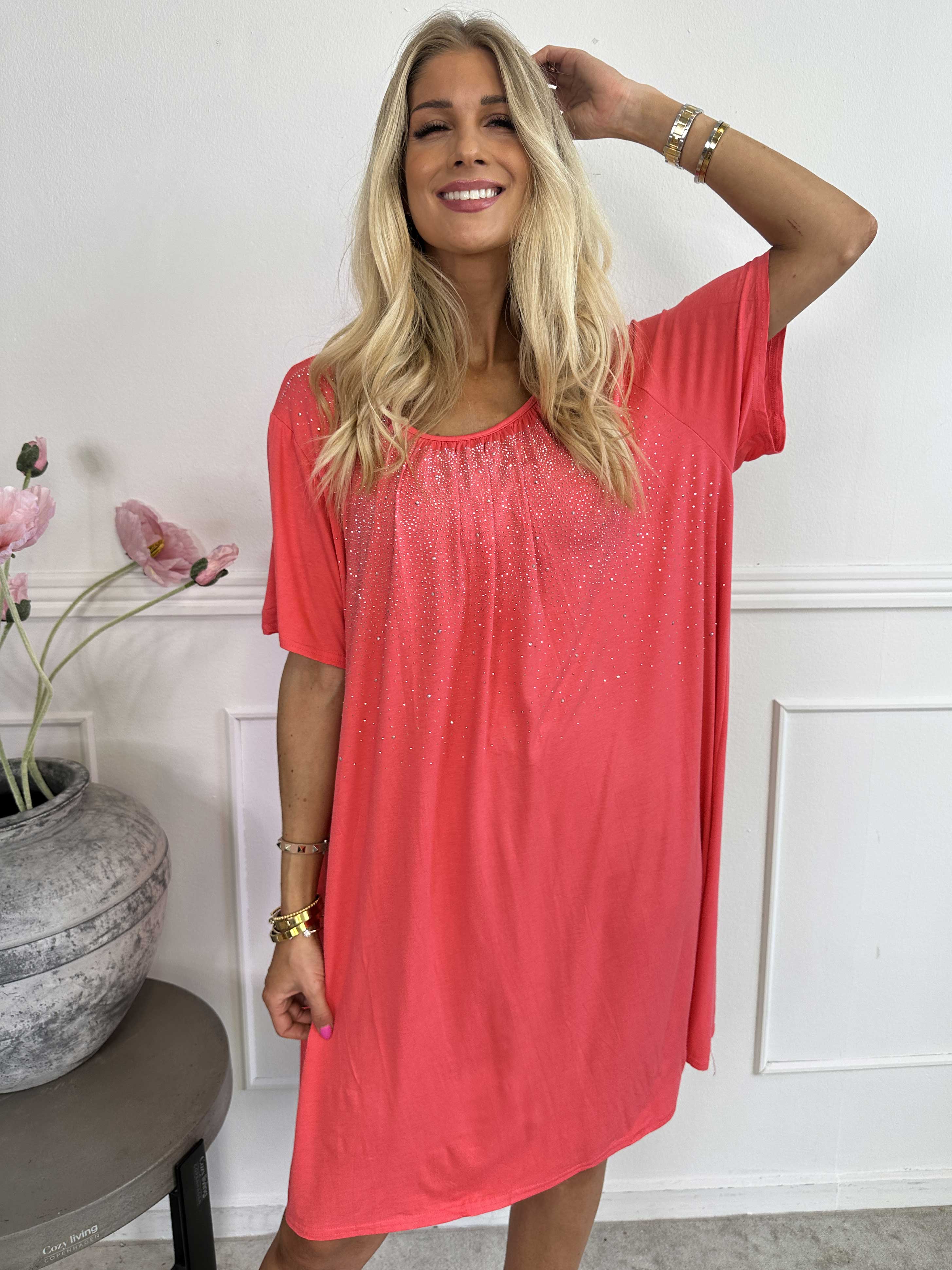 Miravi Sparkle - Lös klänning i elastiskt tyg med strass