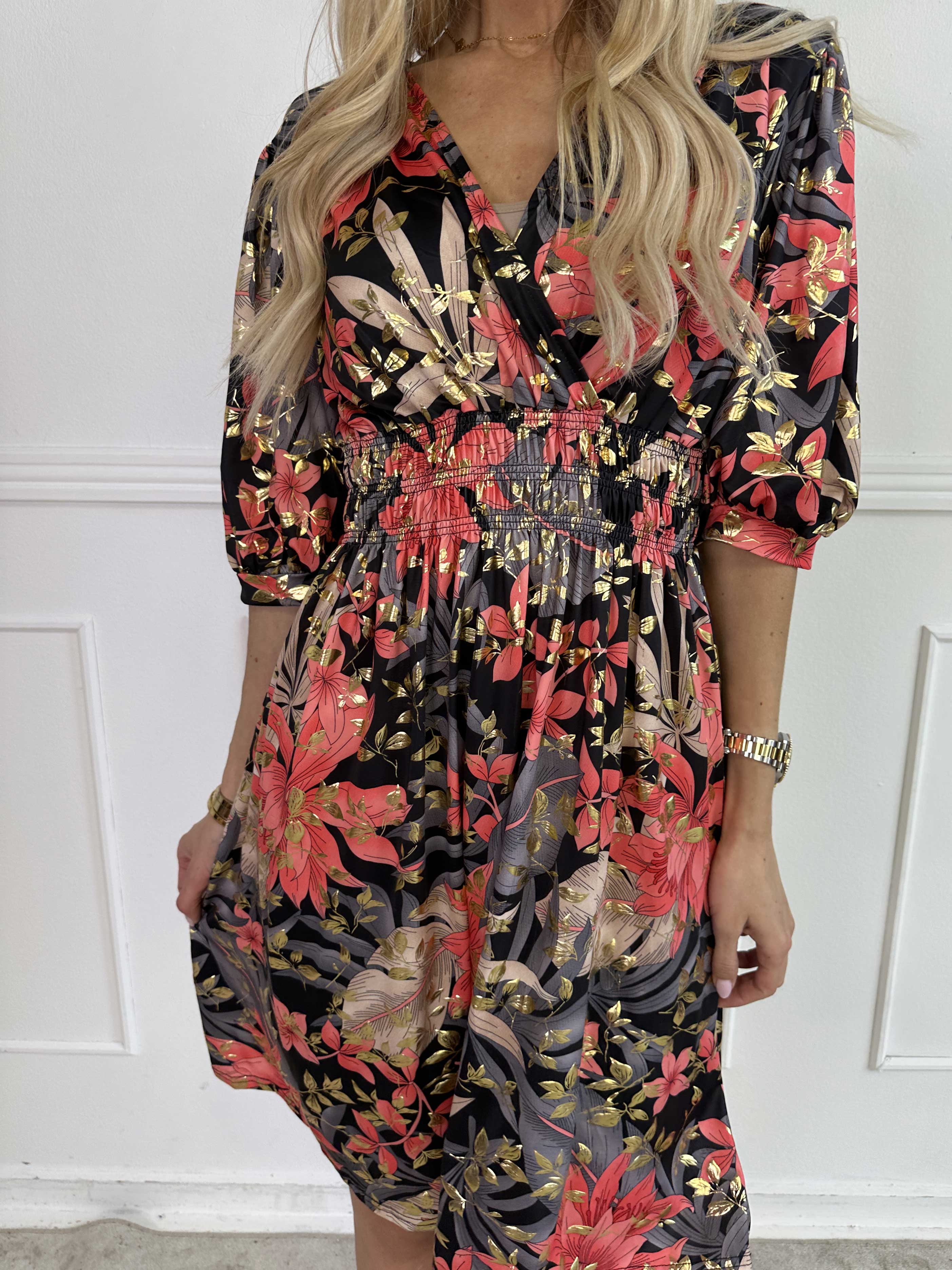 Pamina Leaf Short - Kort elastisk klänning med bladmotiv