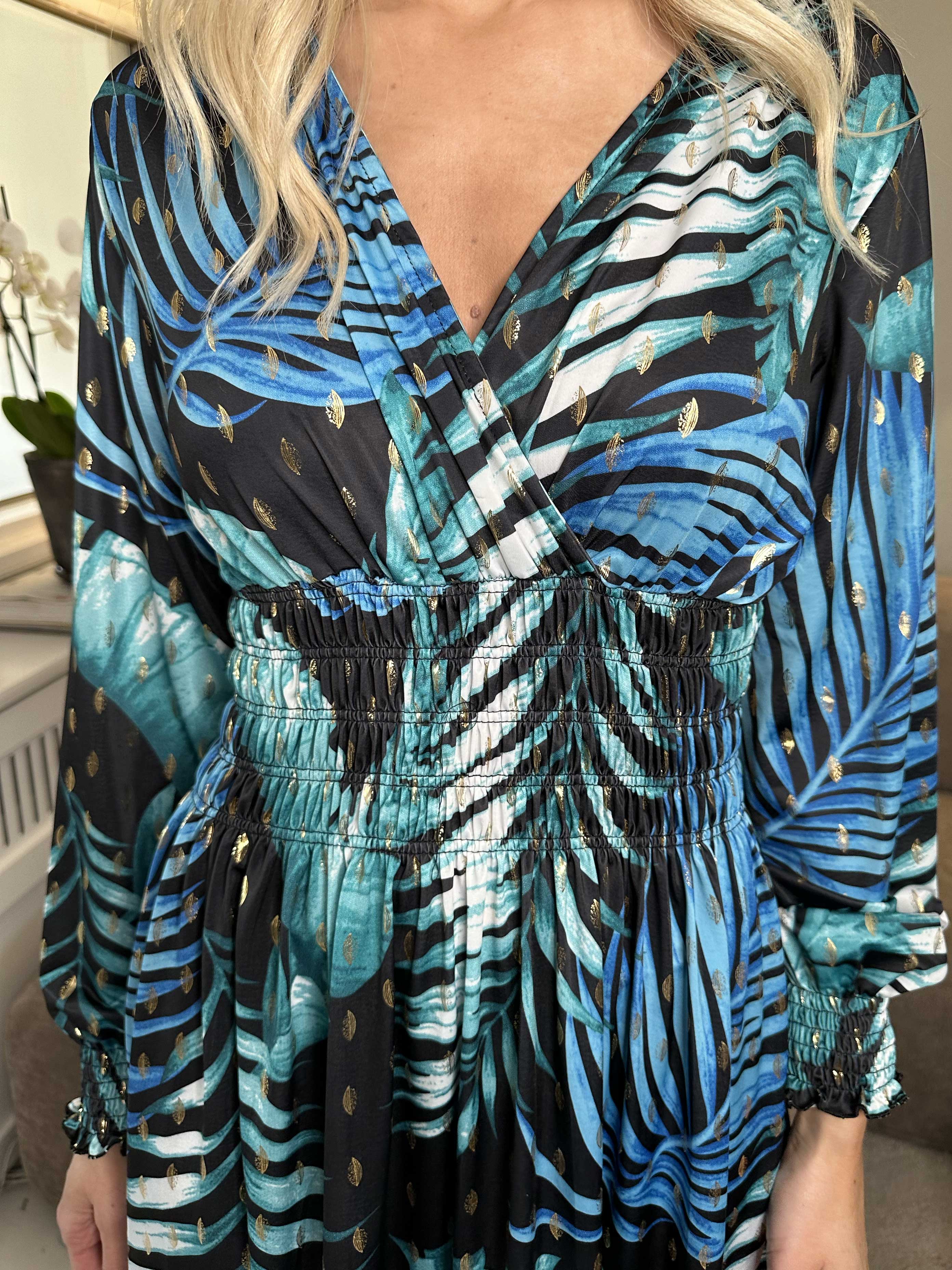 Pams Leaf Short L/S - Elastisk mönstrad klänning i skrynkelfritt tyg