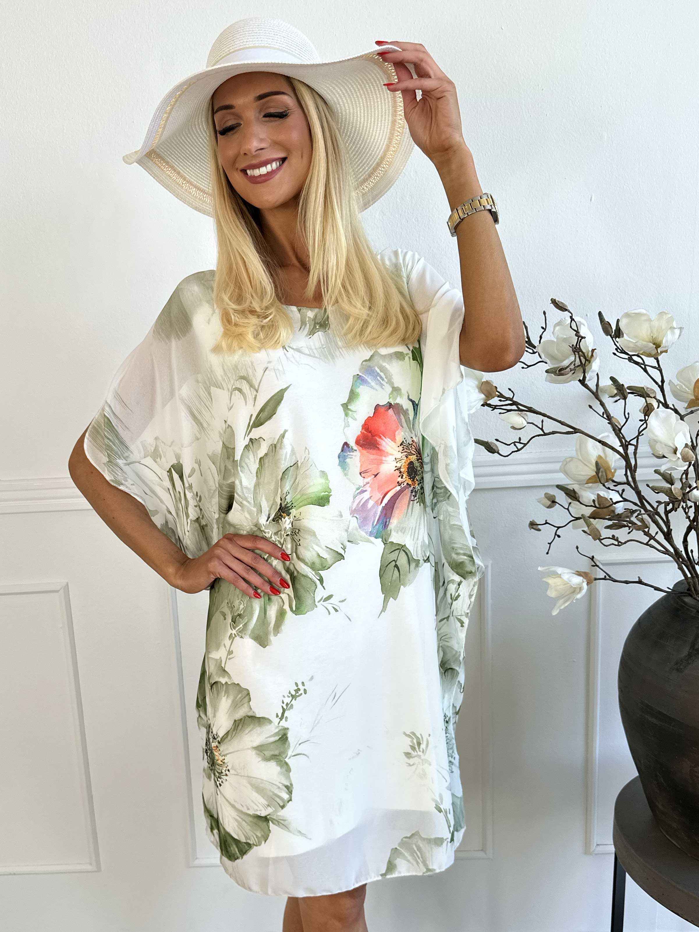 Senja - Chiffongklänning med blommor och underkjol i viskos