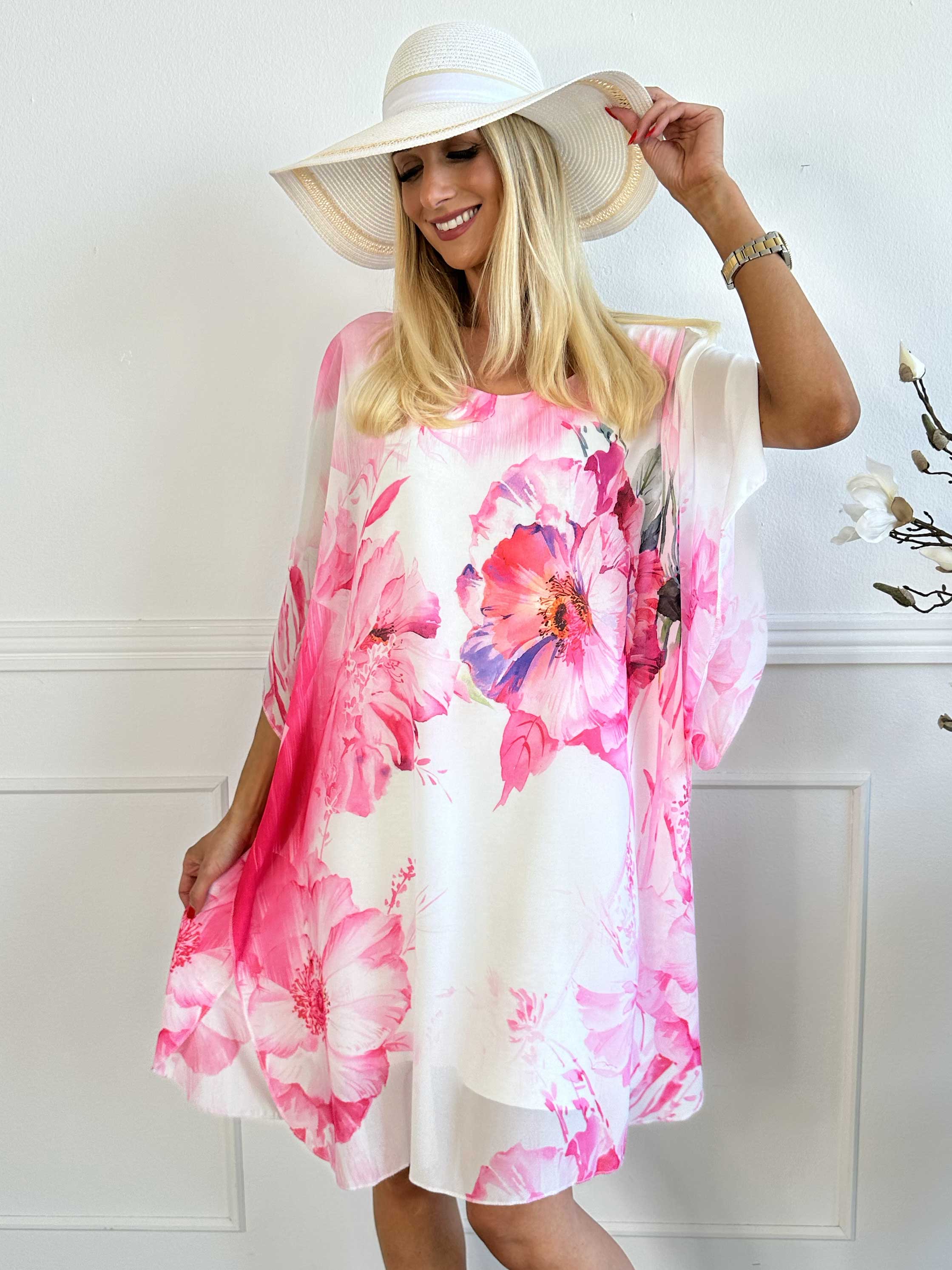 Senja - Chiffongklänning med blommor och underkjol i viskos