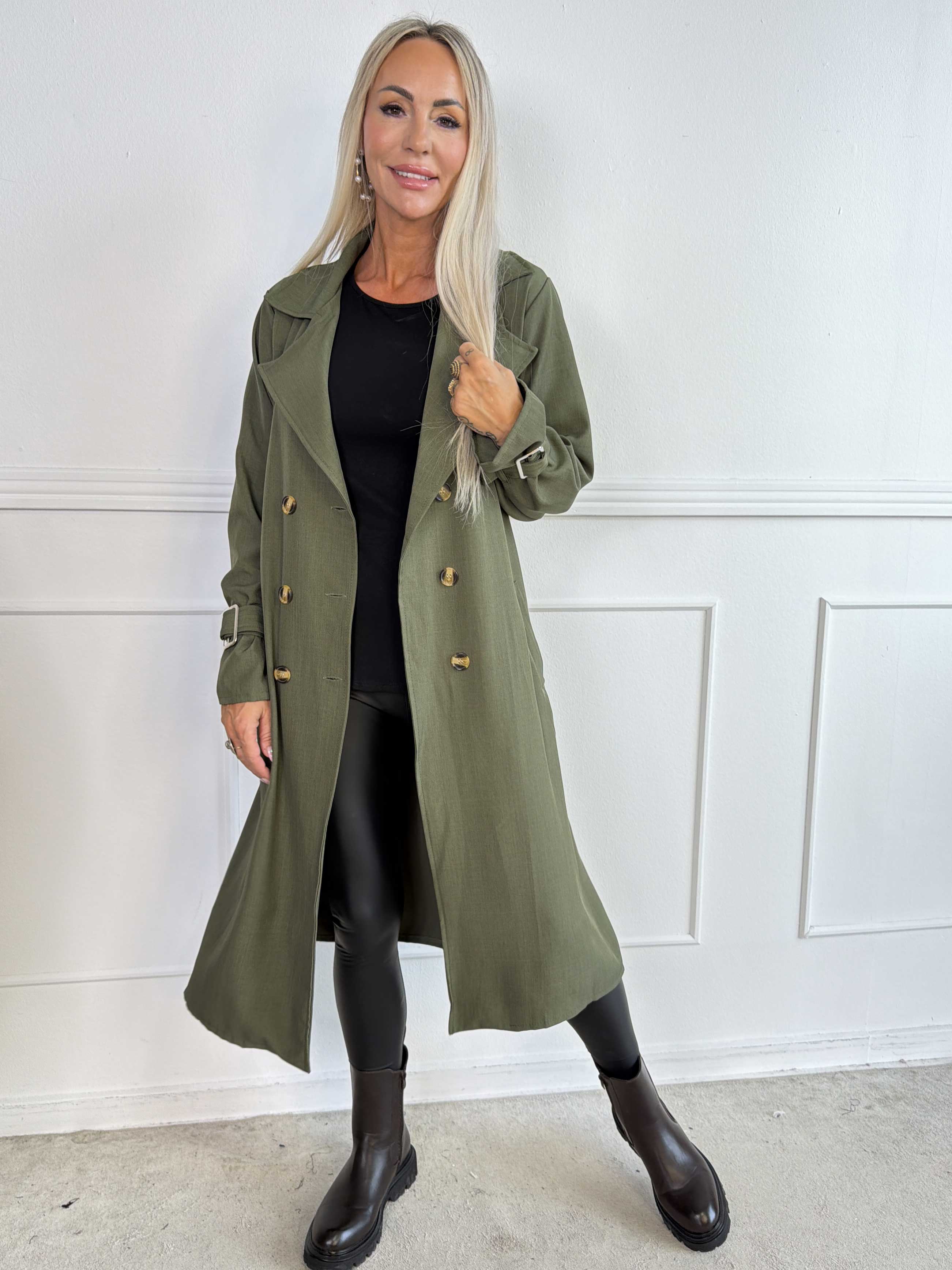 Sharpay 2.0 – Lätt trenchcoat med knytskärp