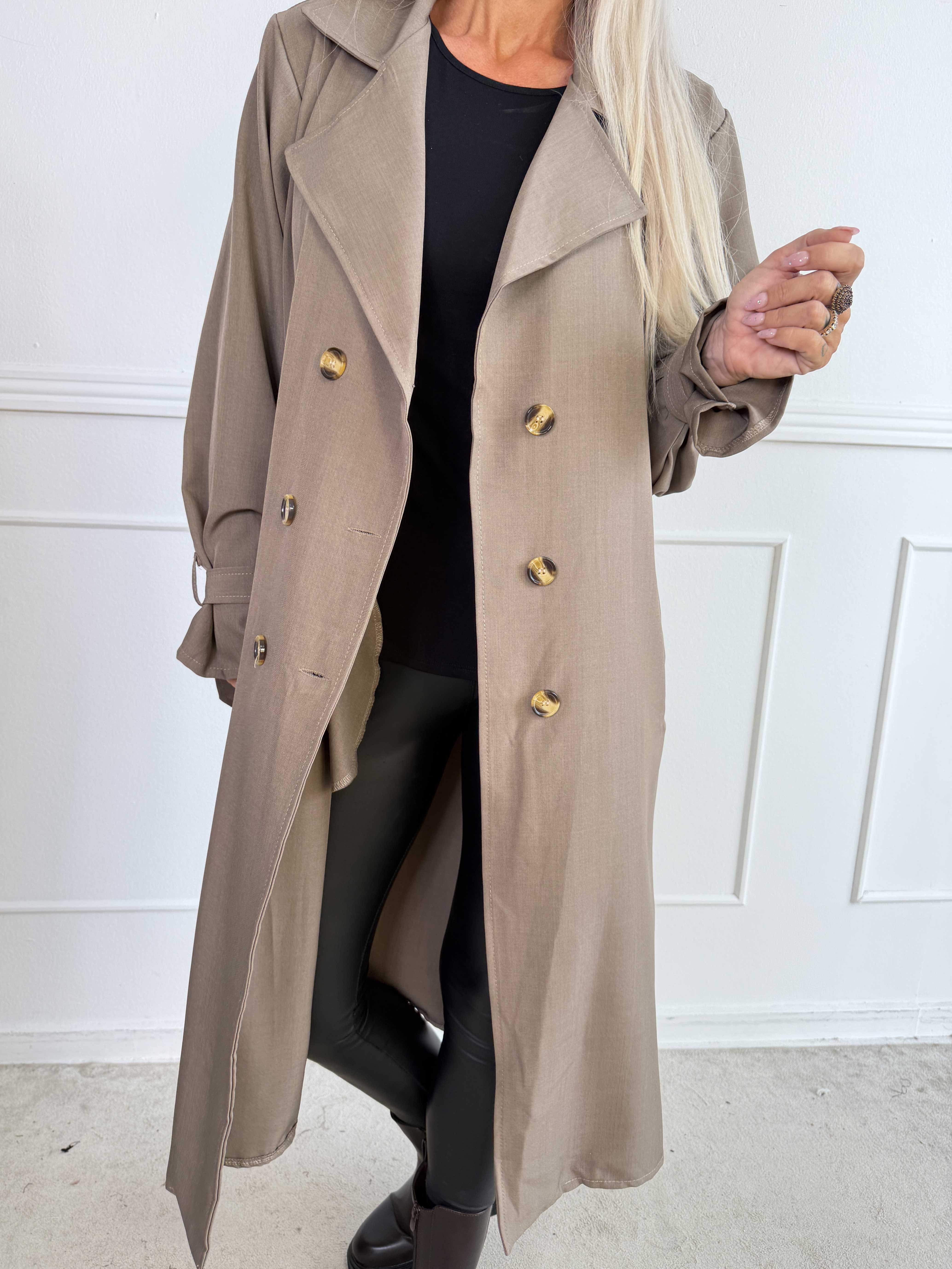 Sharpay 2.0 – Lätt trenchcoat med knytskärp