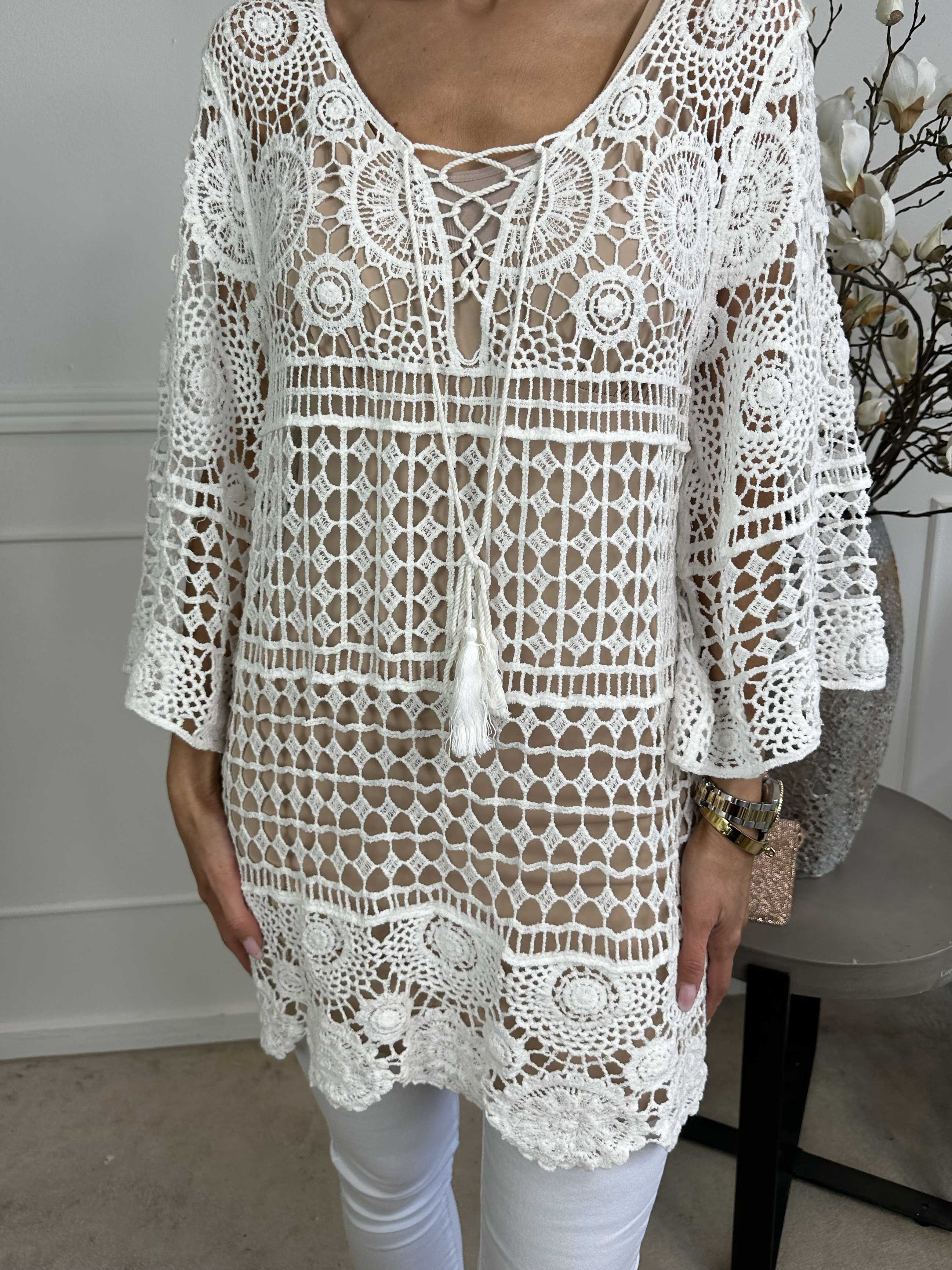 Sigrid - Virkad tunika med spets framtill