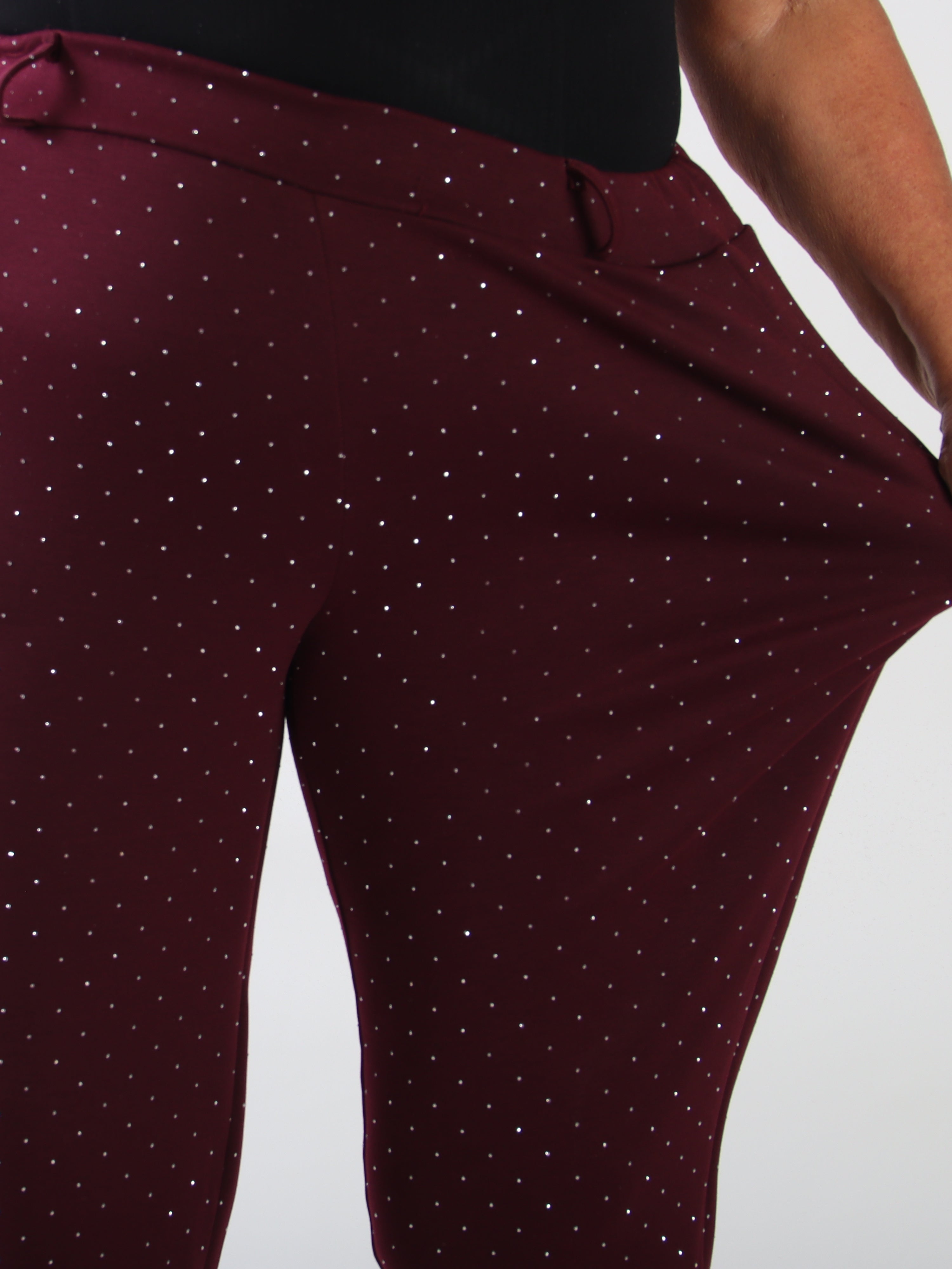 Soleil - Mjuka och stretchiga byxor i plus size i skön viskos med fina strass