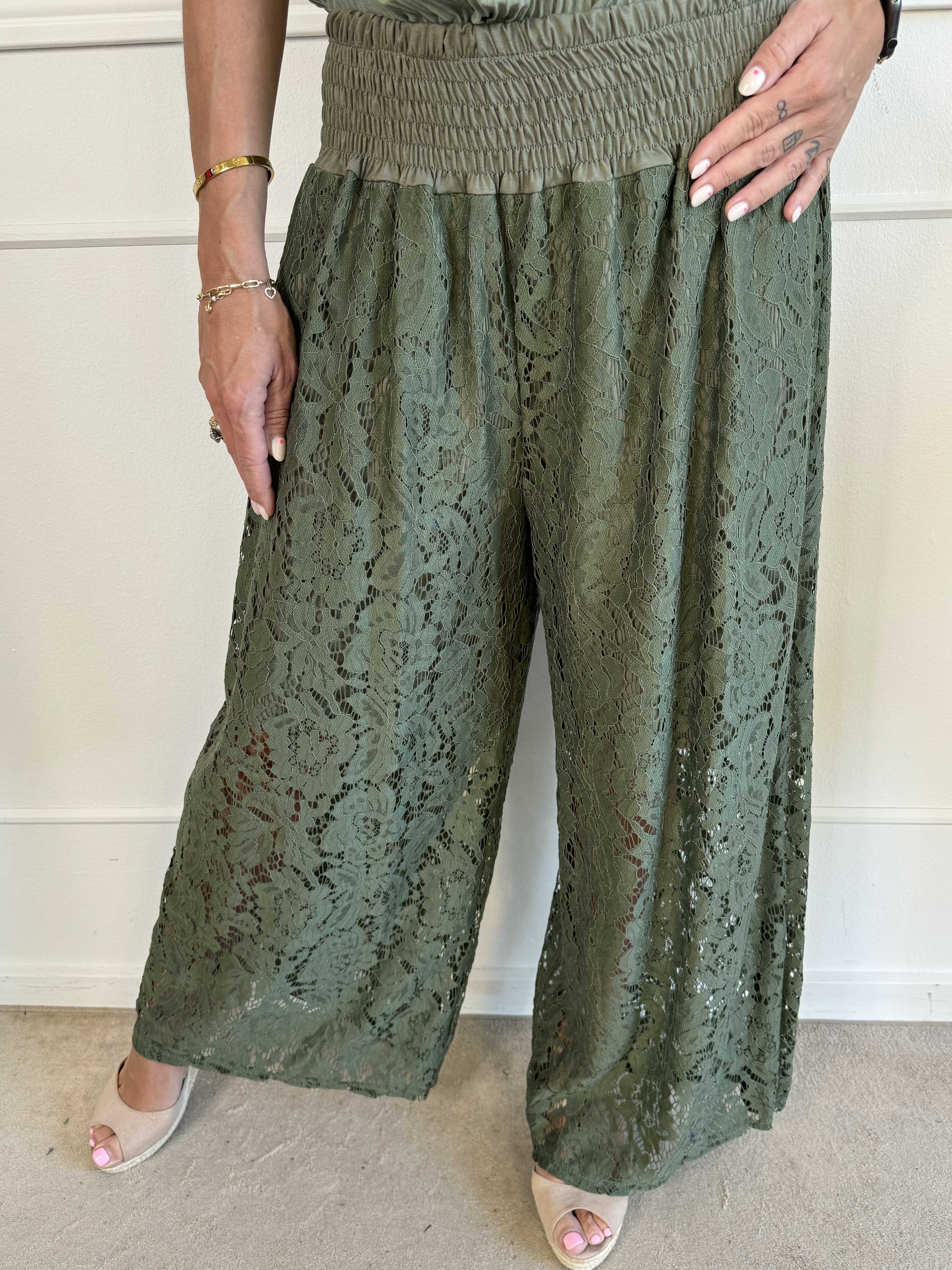 Valencia - Söta byxor med resår och spets