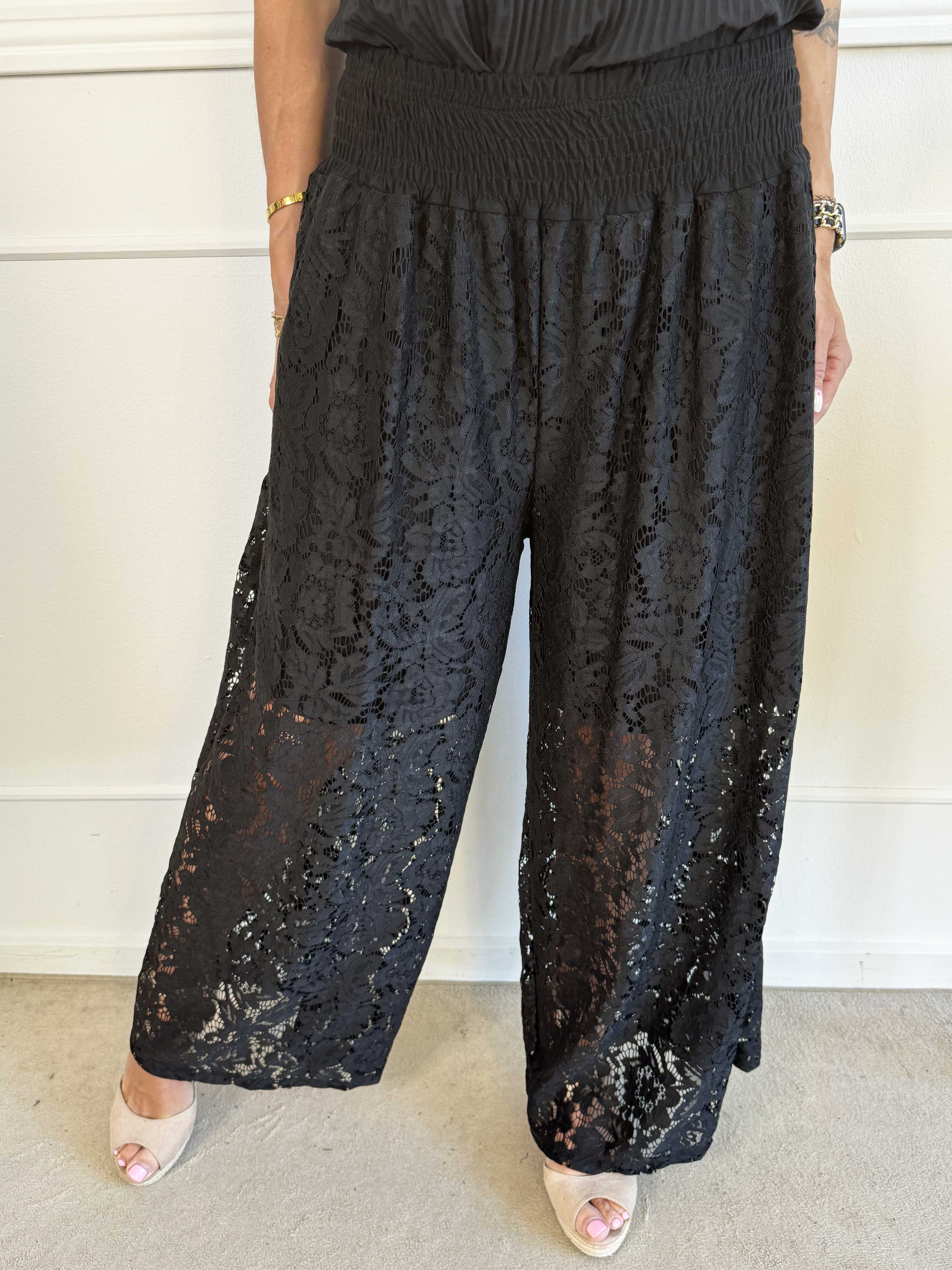 Valencia - Söta byxor med resår och spets