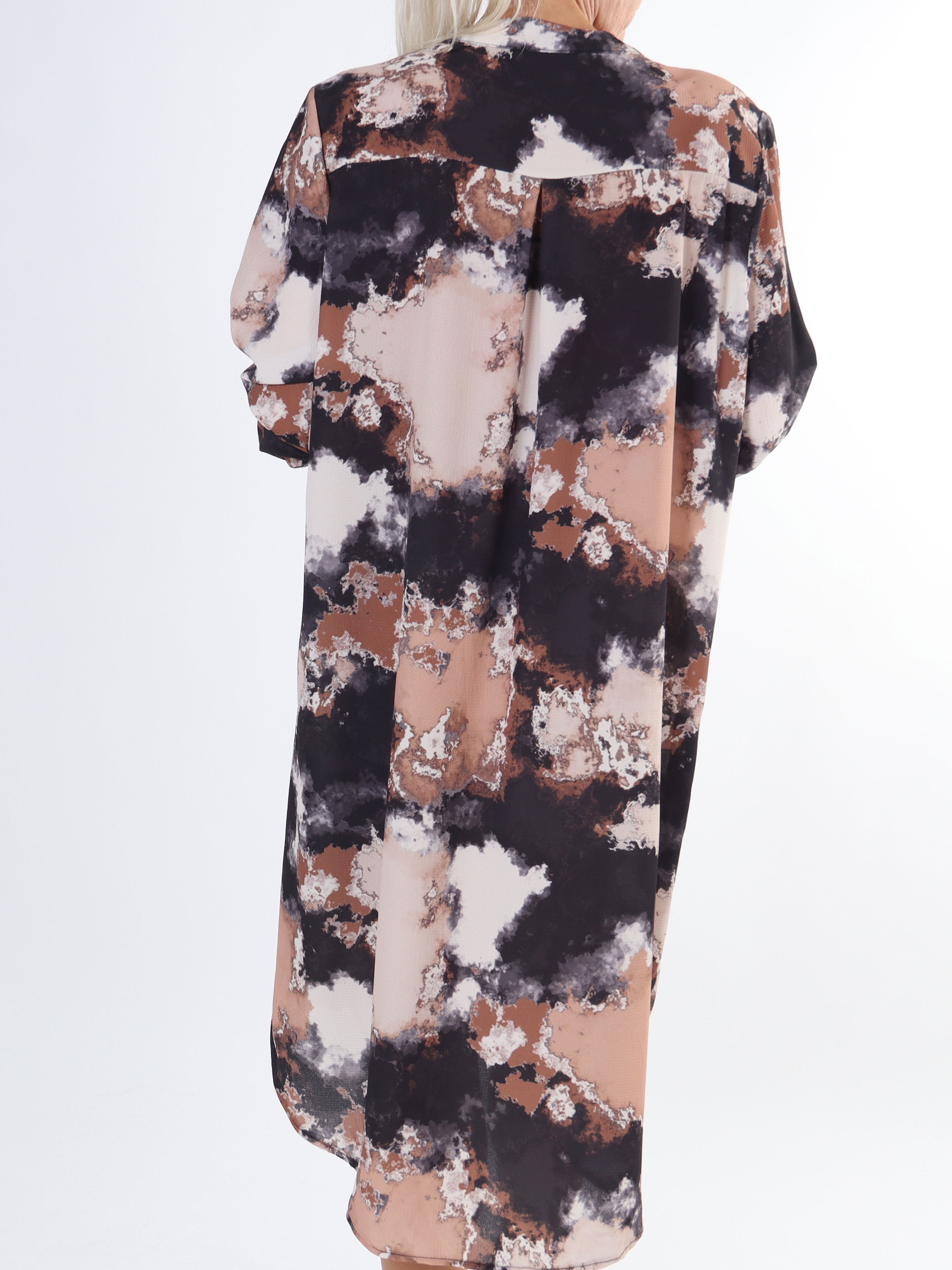 Vanesa Batik Long - Lätt och luftig mönstrad plus size klänning