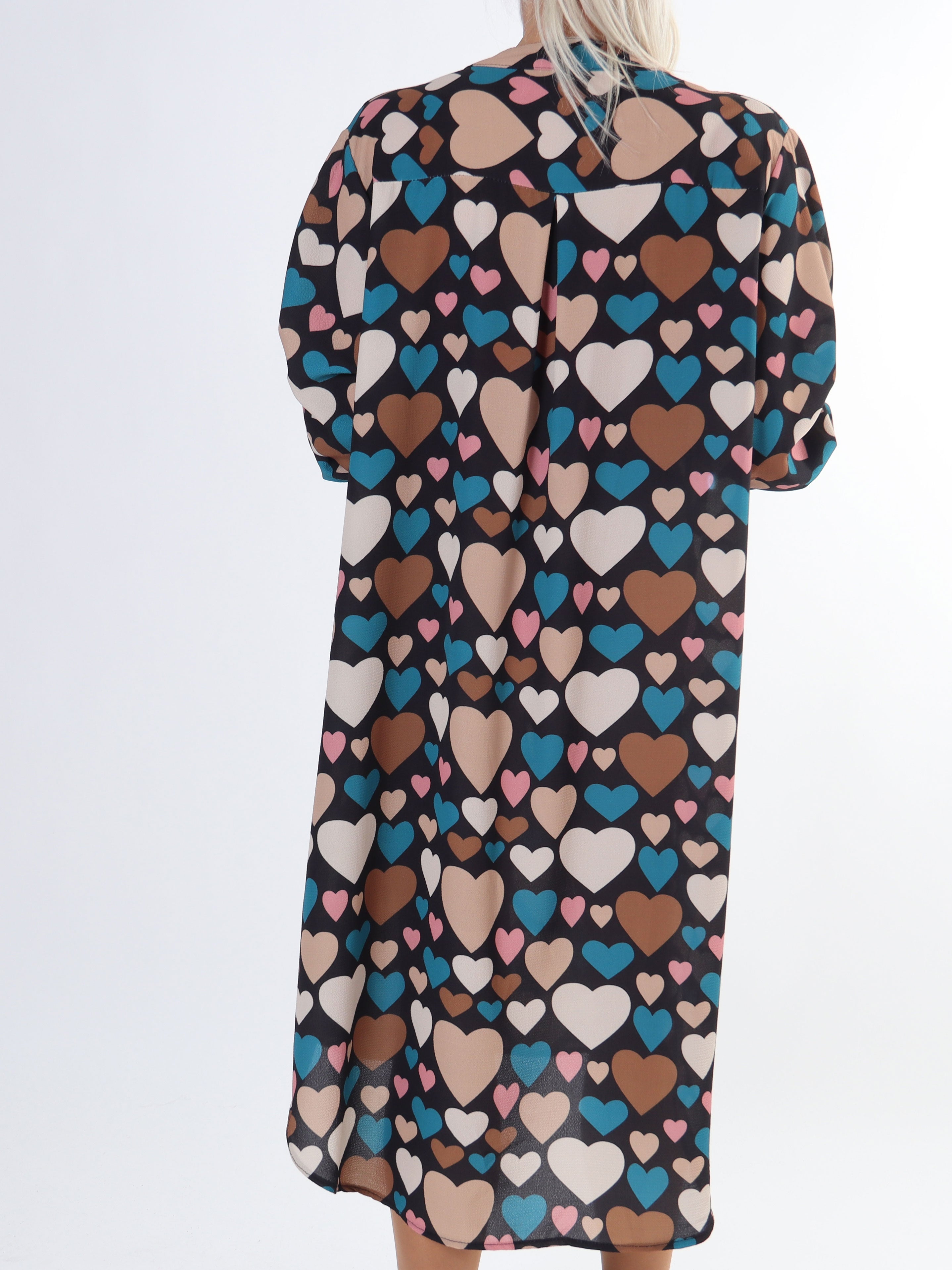 Vanesa Heart Long - Plus size klänning med hjärtmönster