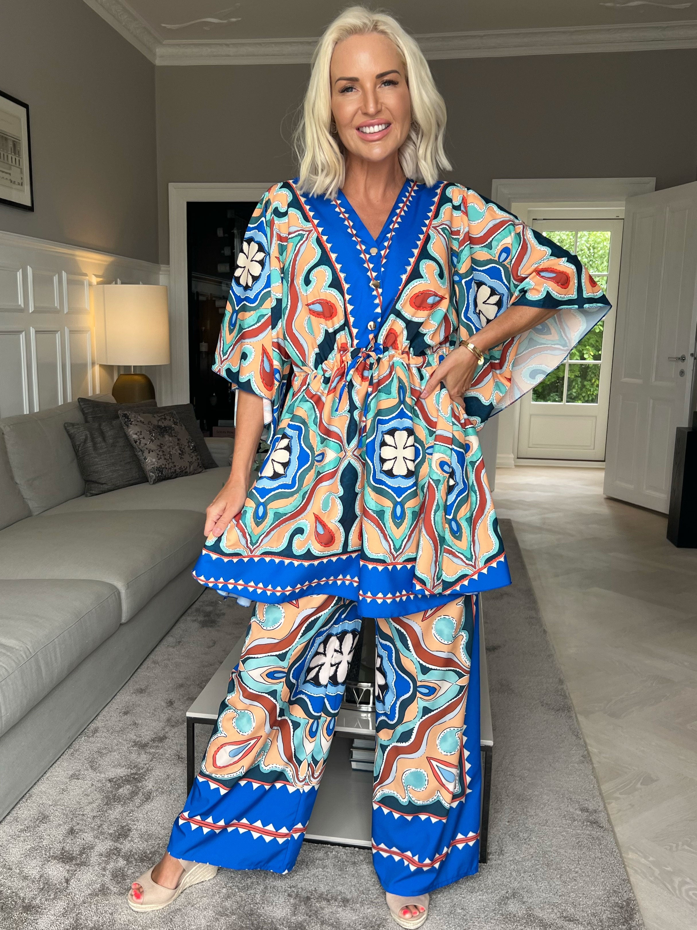 Yeva Tunika - Lång mönstrad tunika med knytband